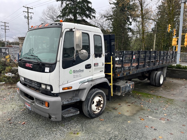 2007 GMC T6500 4x2 Flatbed Truck