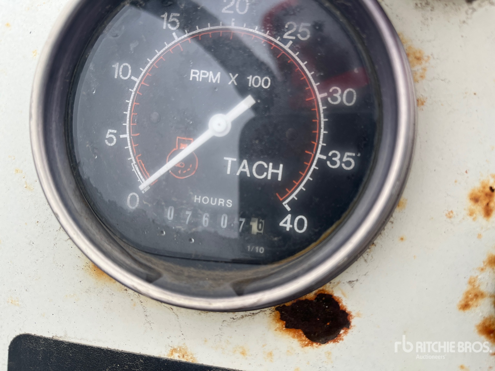 General Appearance with Hour Meter / Odometer