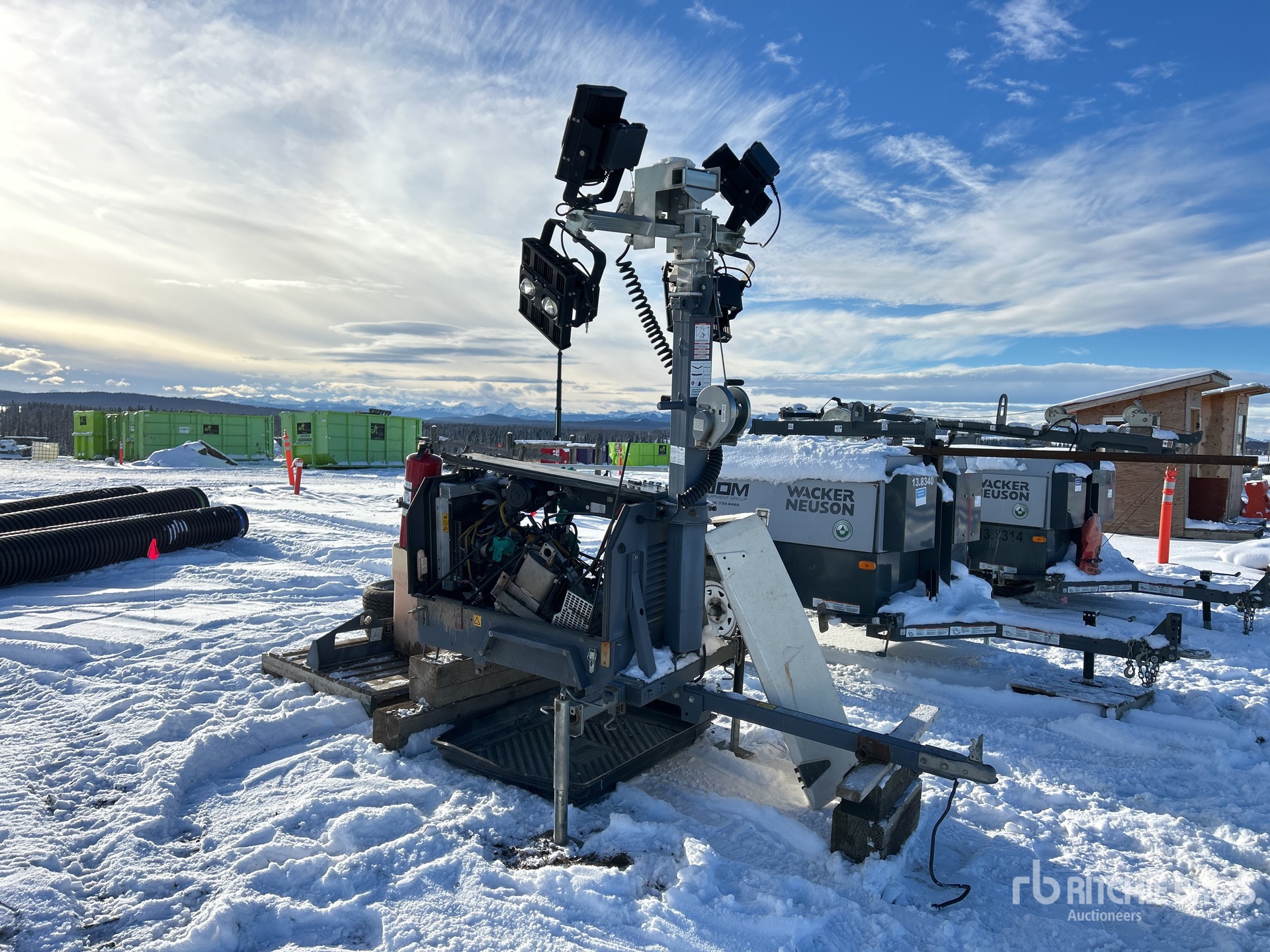 General Appearance with Picture, Right Front Corner