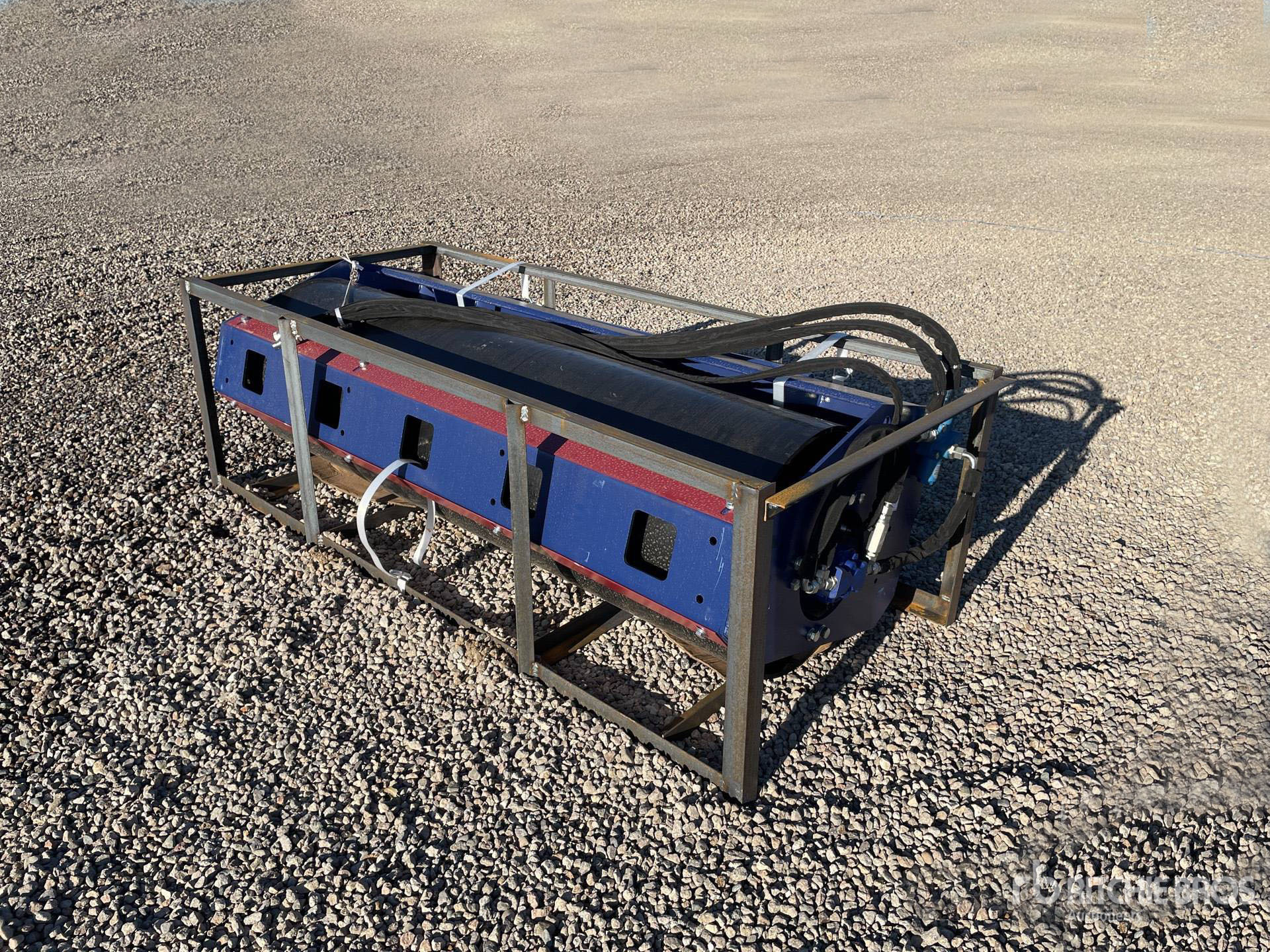 General Appearance with Bild, Ecke vorne links