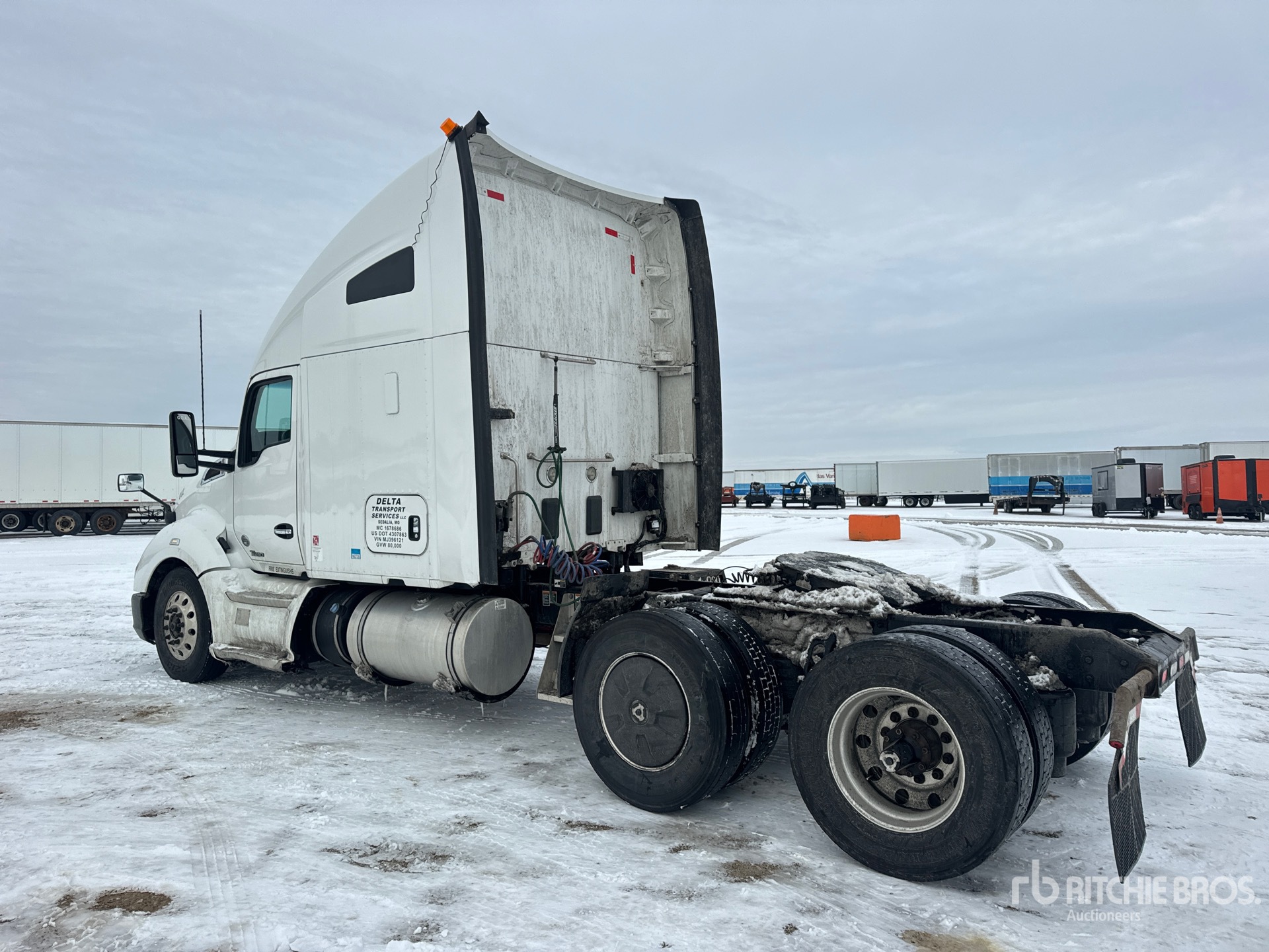 General Appearance with Picture, Left Rear Corner