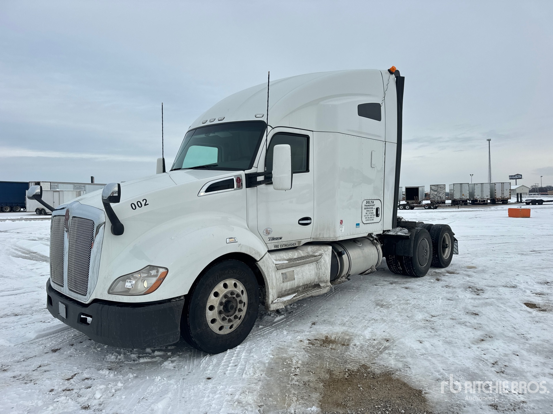 General Appearance with Picture, Left Front Corner