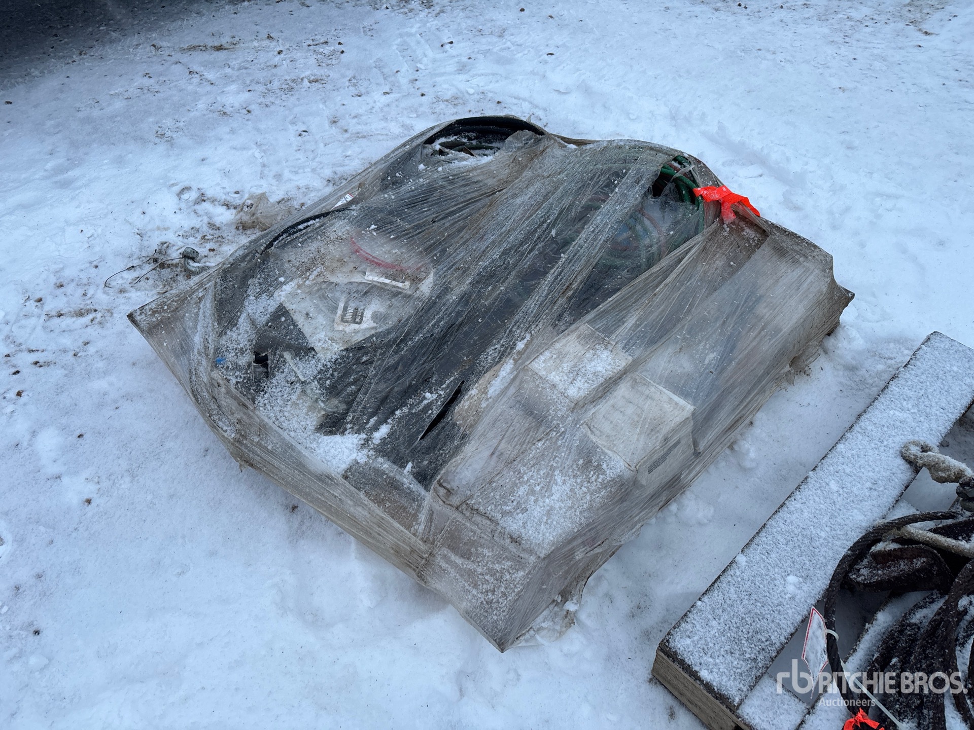 General Appearance with Bild, Ecke hinten links