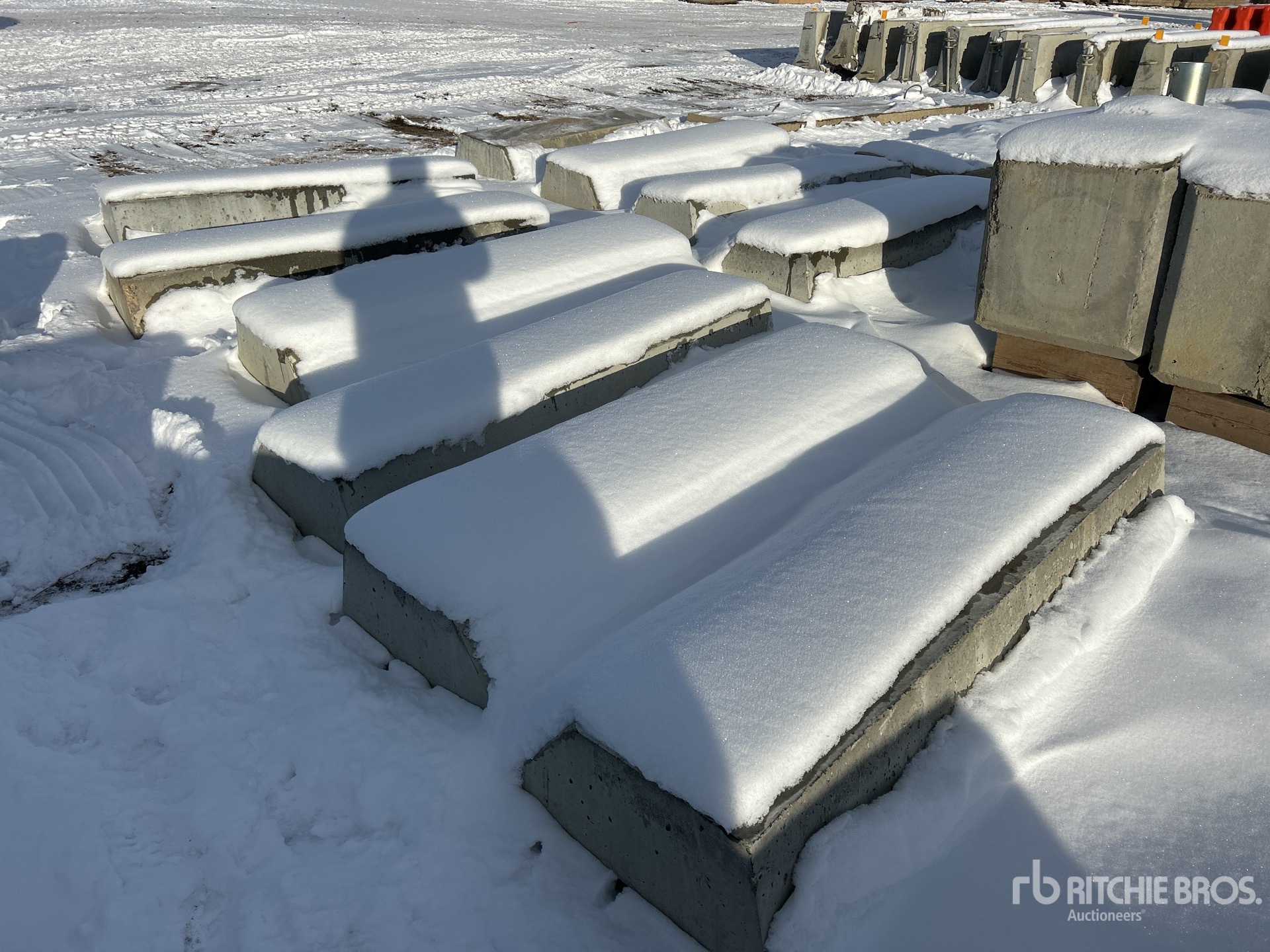 Aspect général with Image, coin arrière gauche