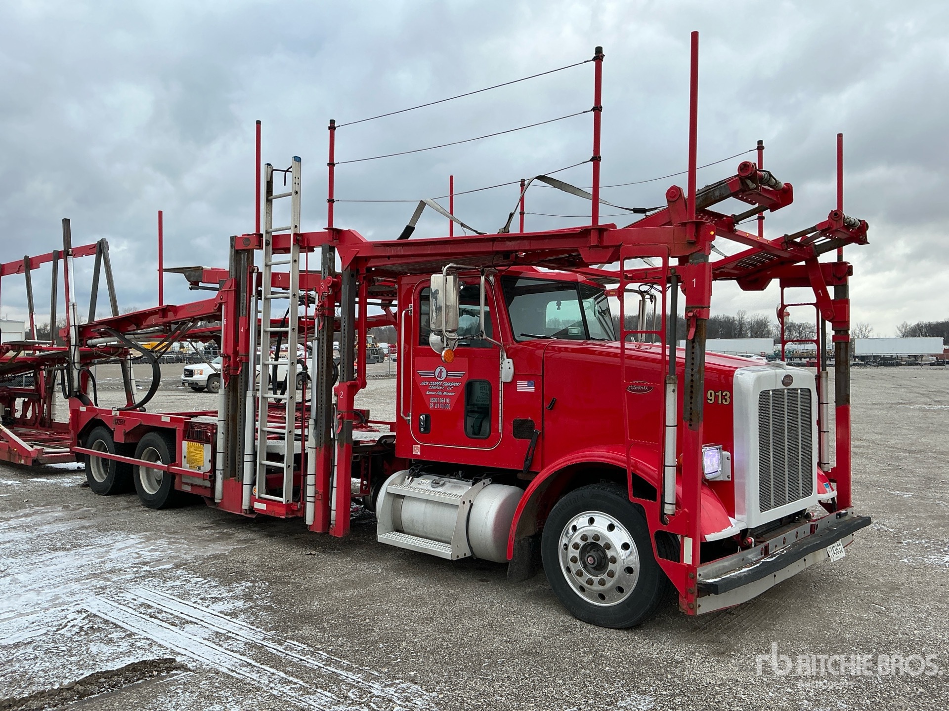 Aspect général with Image, coin avant droit