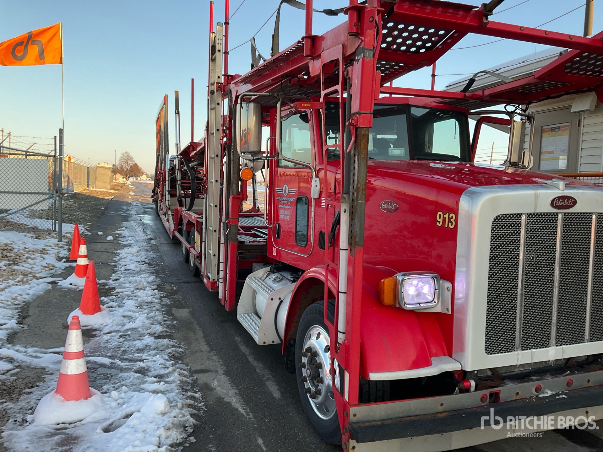 General Appearance with Featured Photo