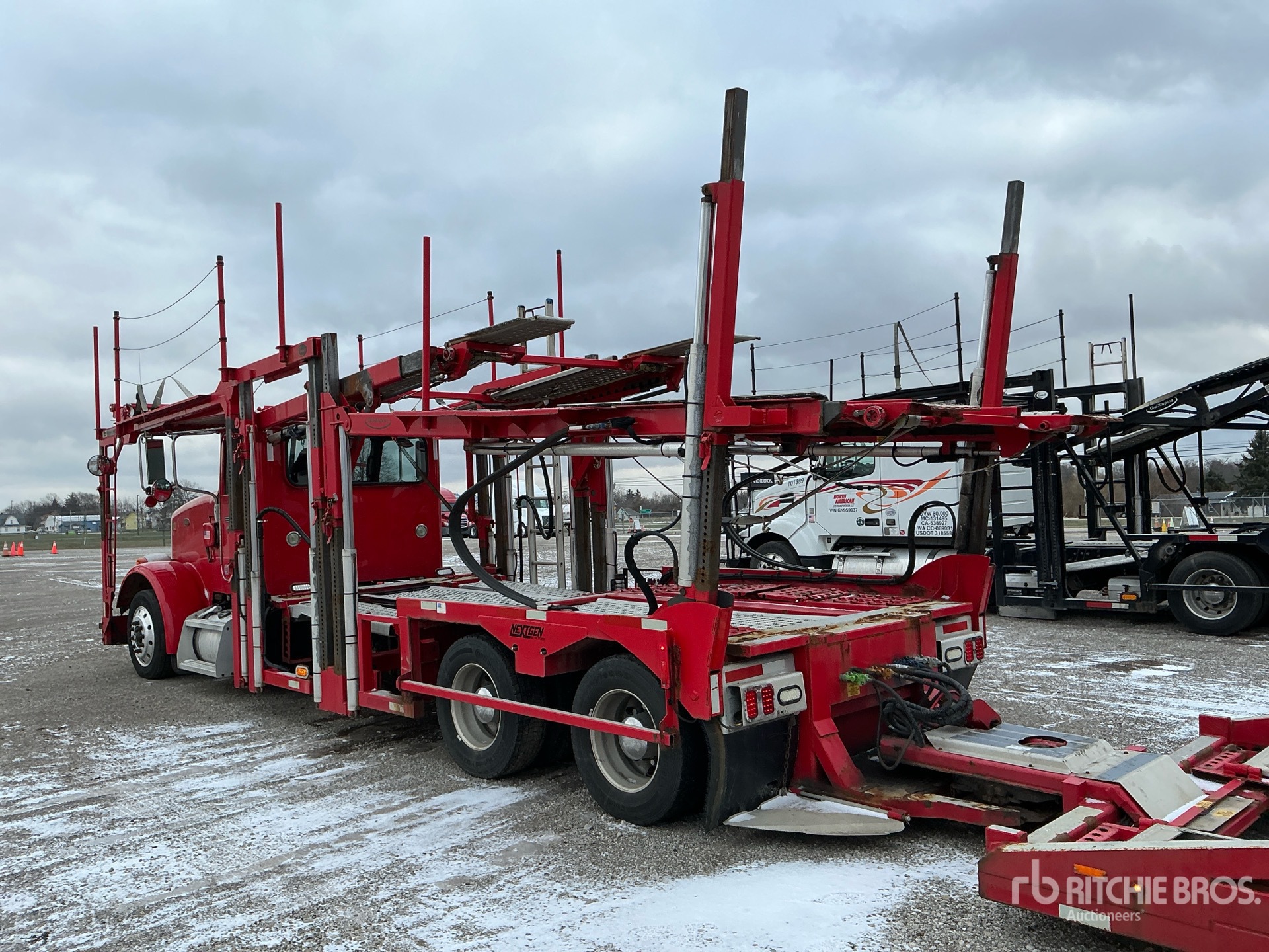 Aspect général with Image, coin arrière gauche