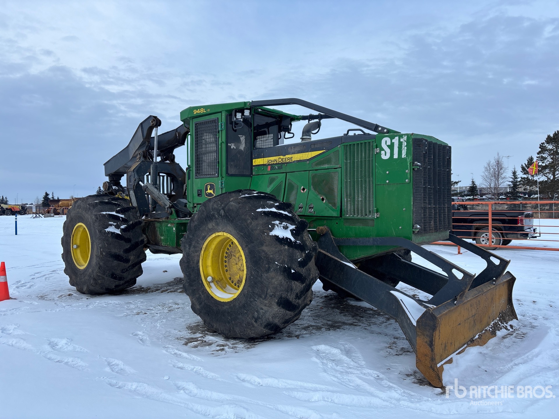 General Appearance with Picture, Right Front Corner