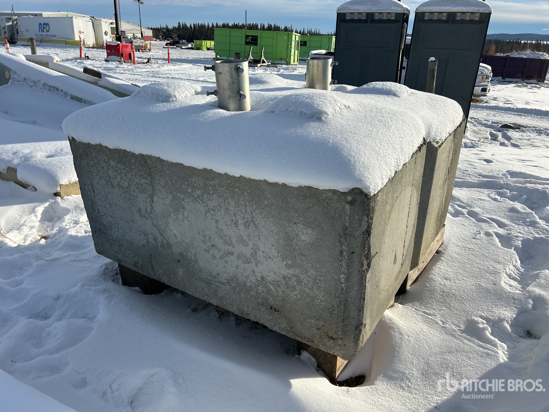 Aspect général with Image, coin avant gauche