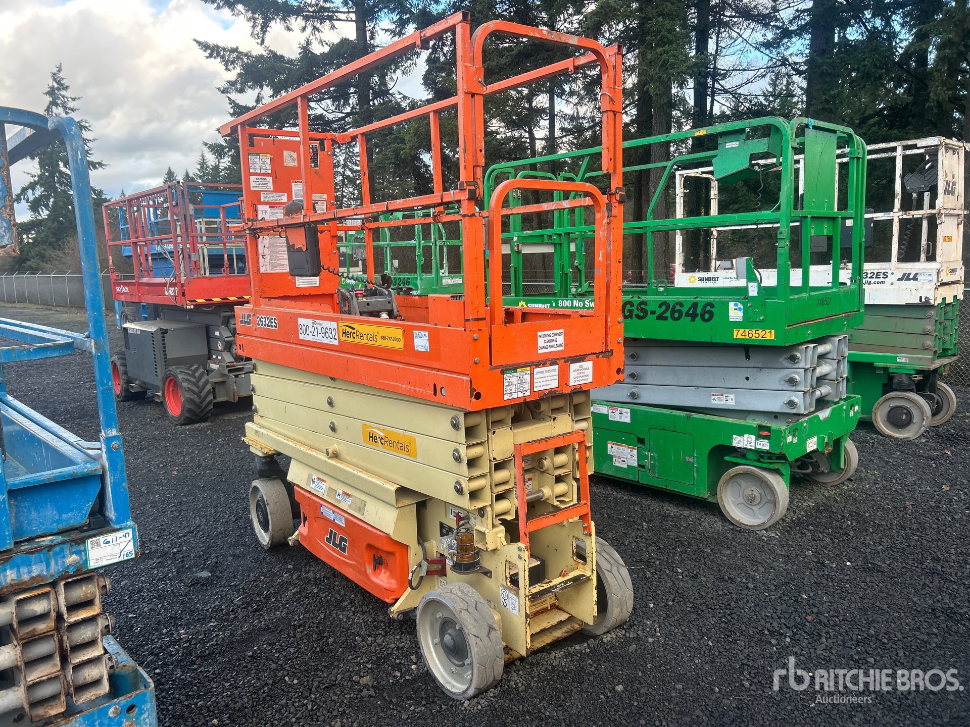 General Appearance with Picture, Left Rear Corner