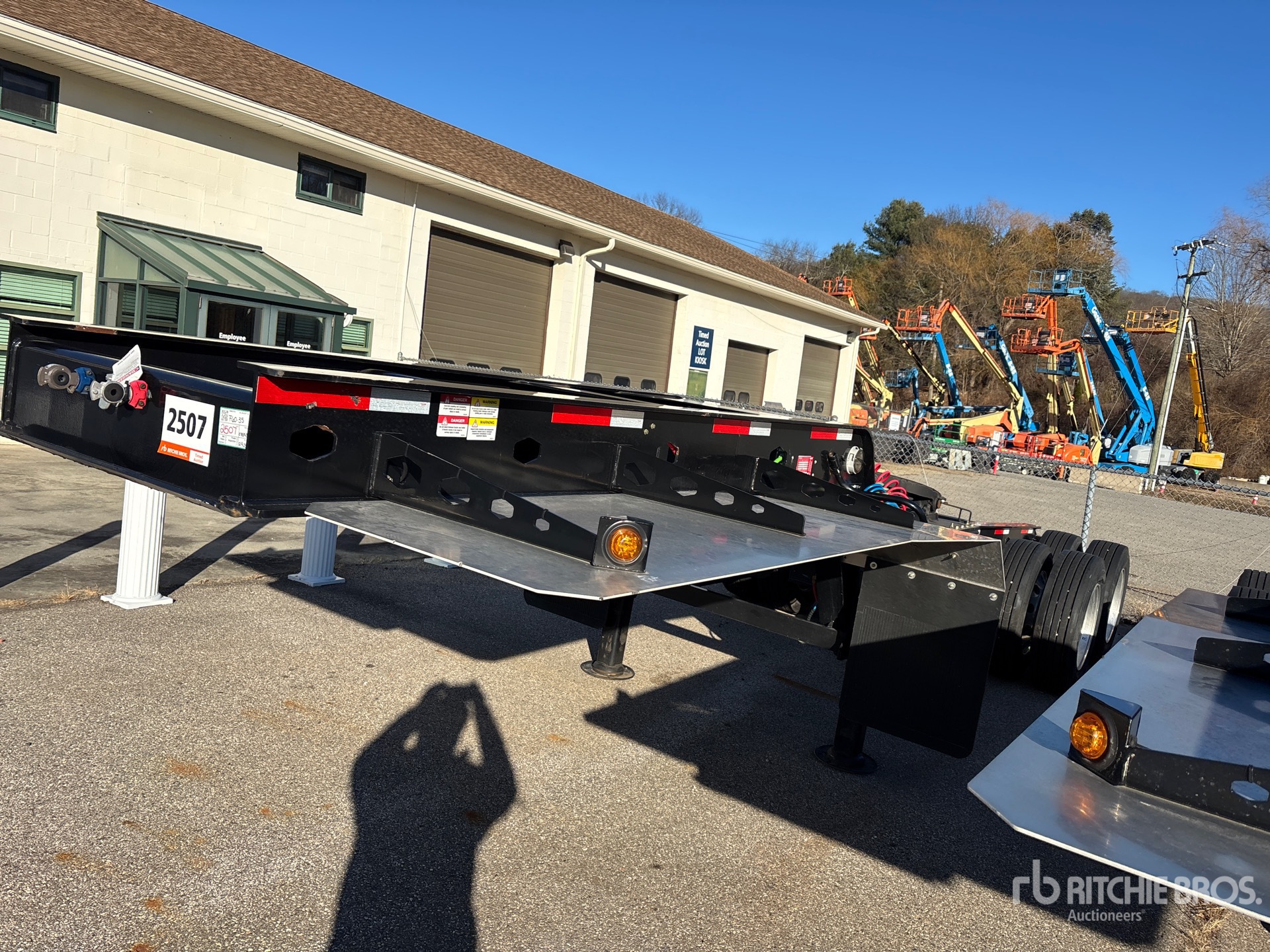 General Appearance with Featured Photo