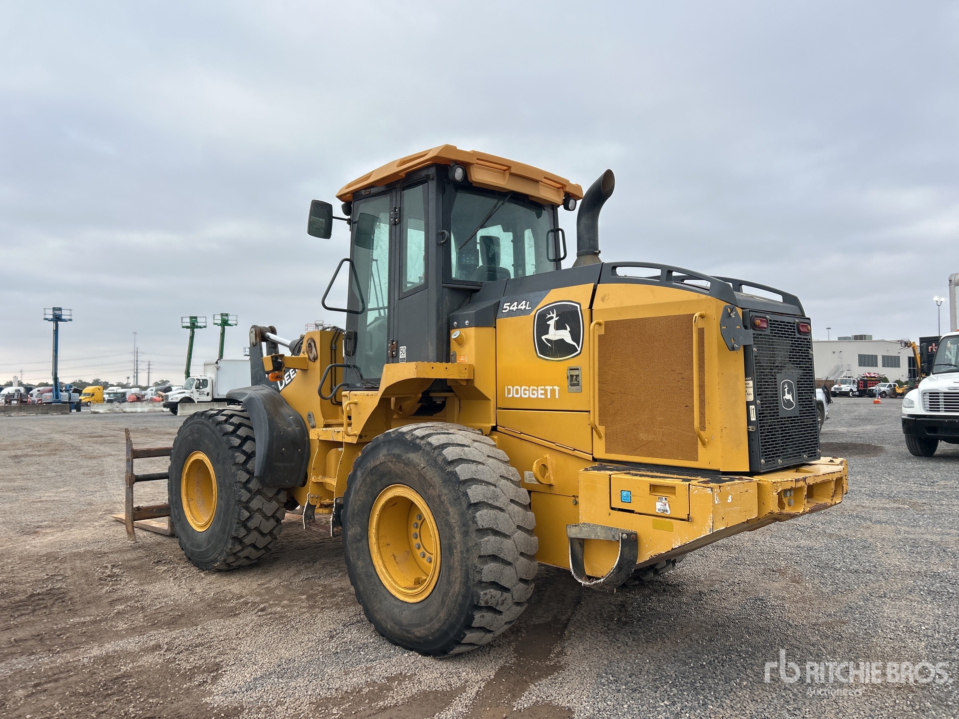 General Appearance with Imagen: esquina trasera izquierda