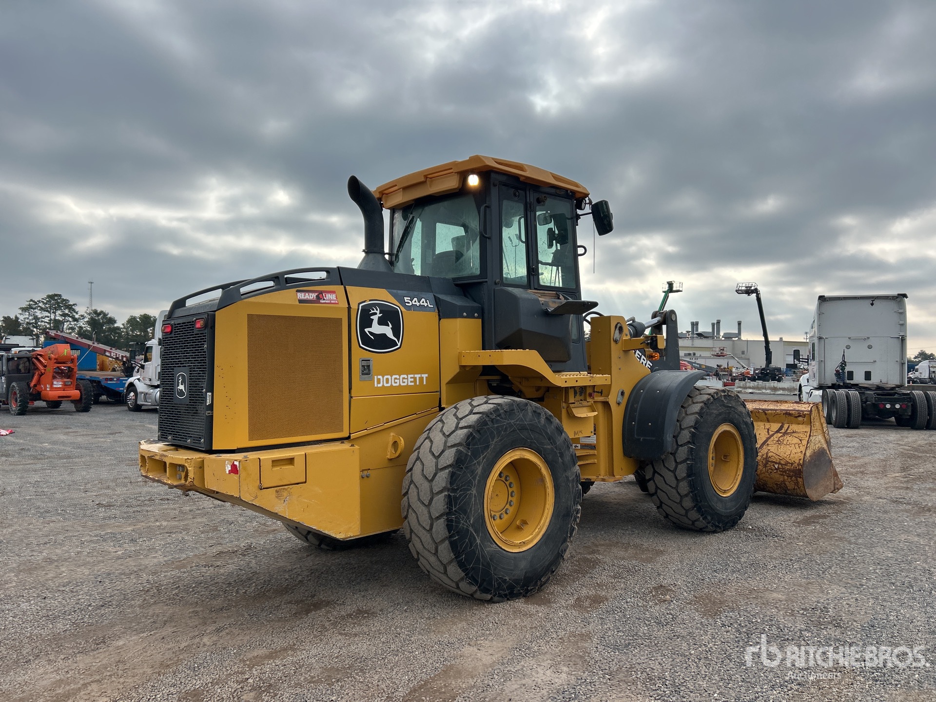 General Appearance with Picture, Right Rear Corner