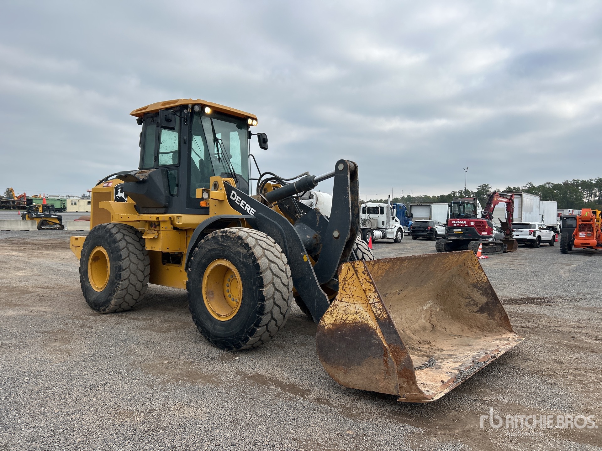 General Appearance with Picture, Right Front Corner