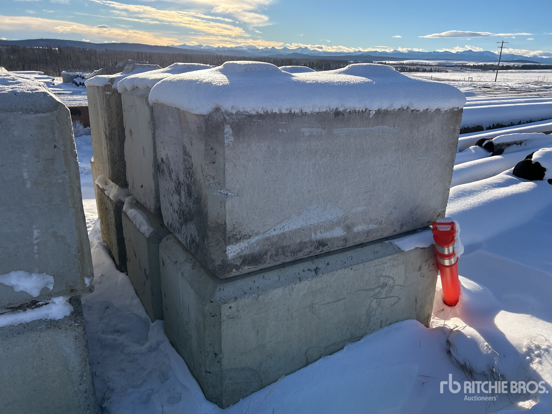 Aspect général with Image, coin arrière gauche