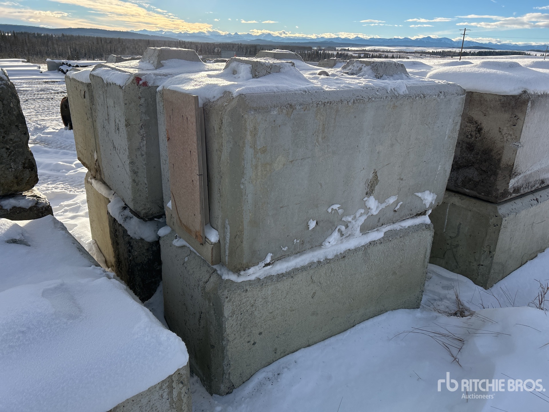 Aspect général with Image, coin arrière gauche