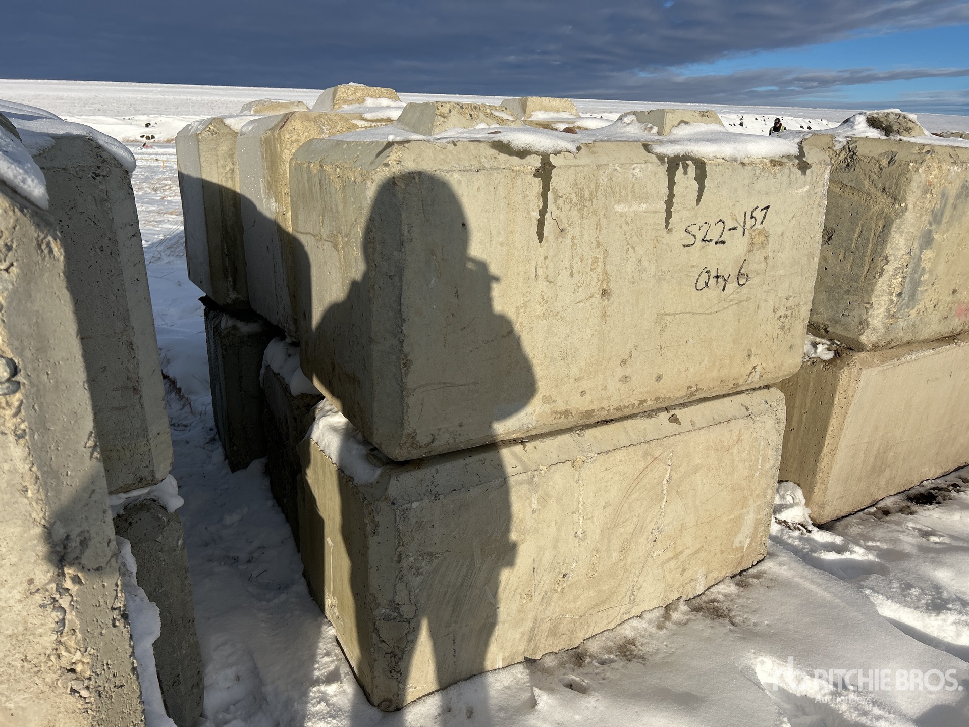 Aspect général with Image, coin avant droit