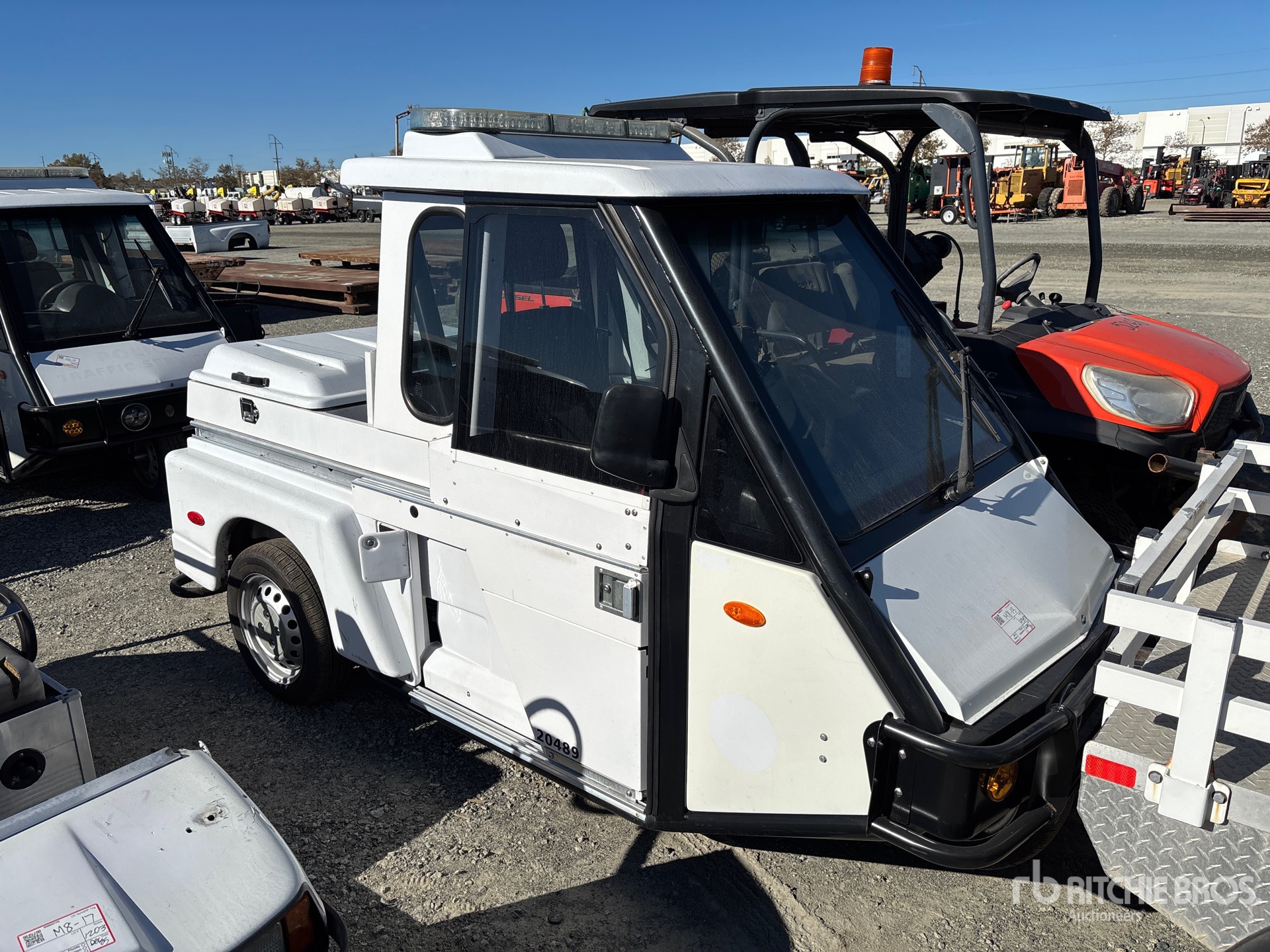 General Appearance with Picture, Right Front Corner