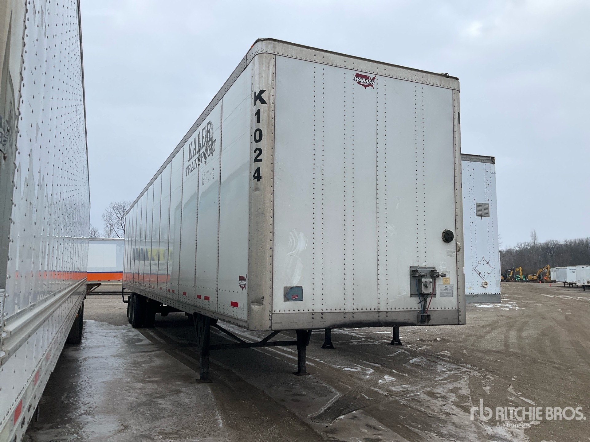 General Appearance with Bild, Ecke vorne rechts