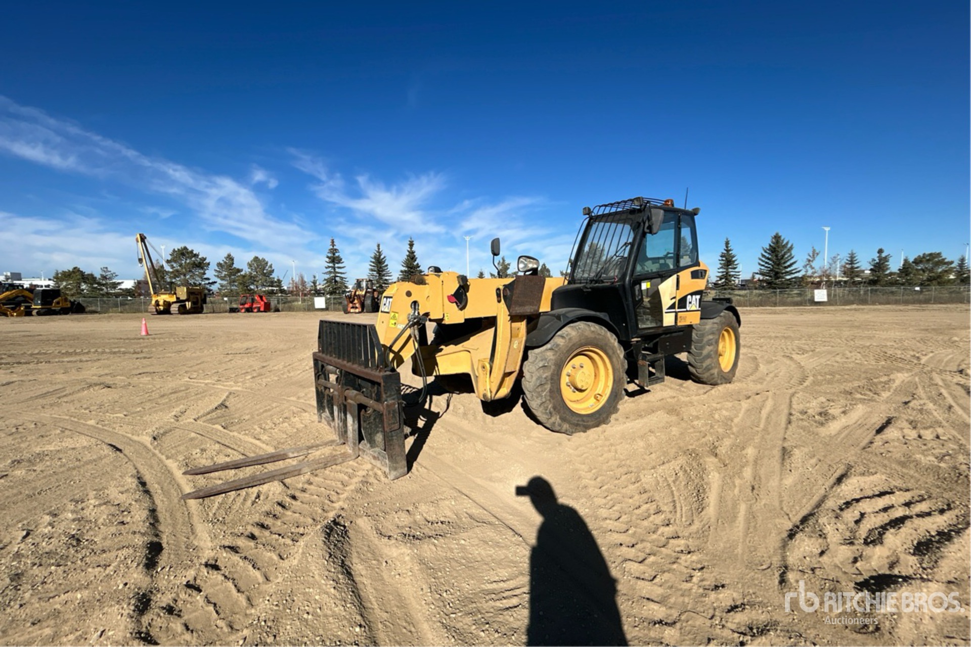 General Appearance with Bild, Ecke vorne links