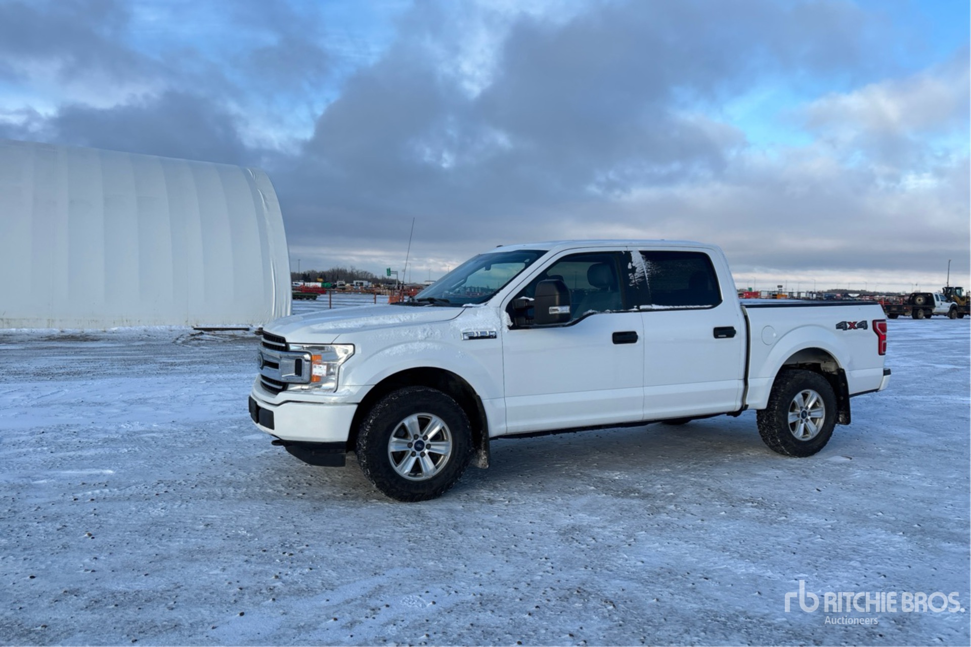 General Appearance with Picture, Left Front Corner