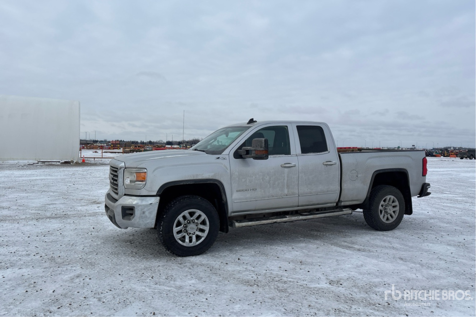 General Appearance with Picture, Left Front Corner