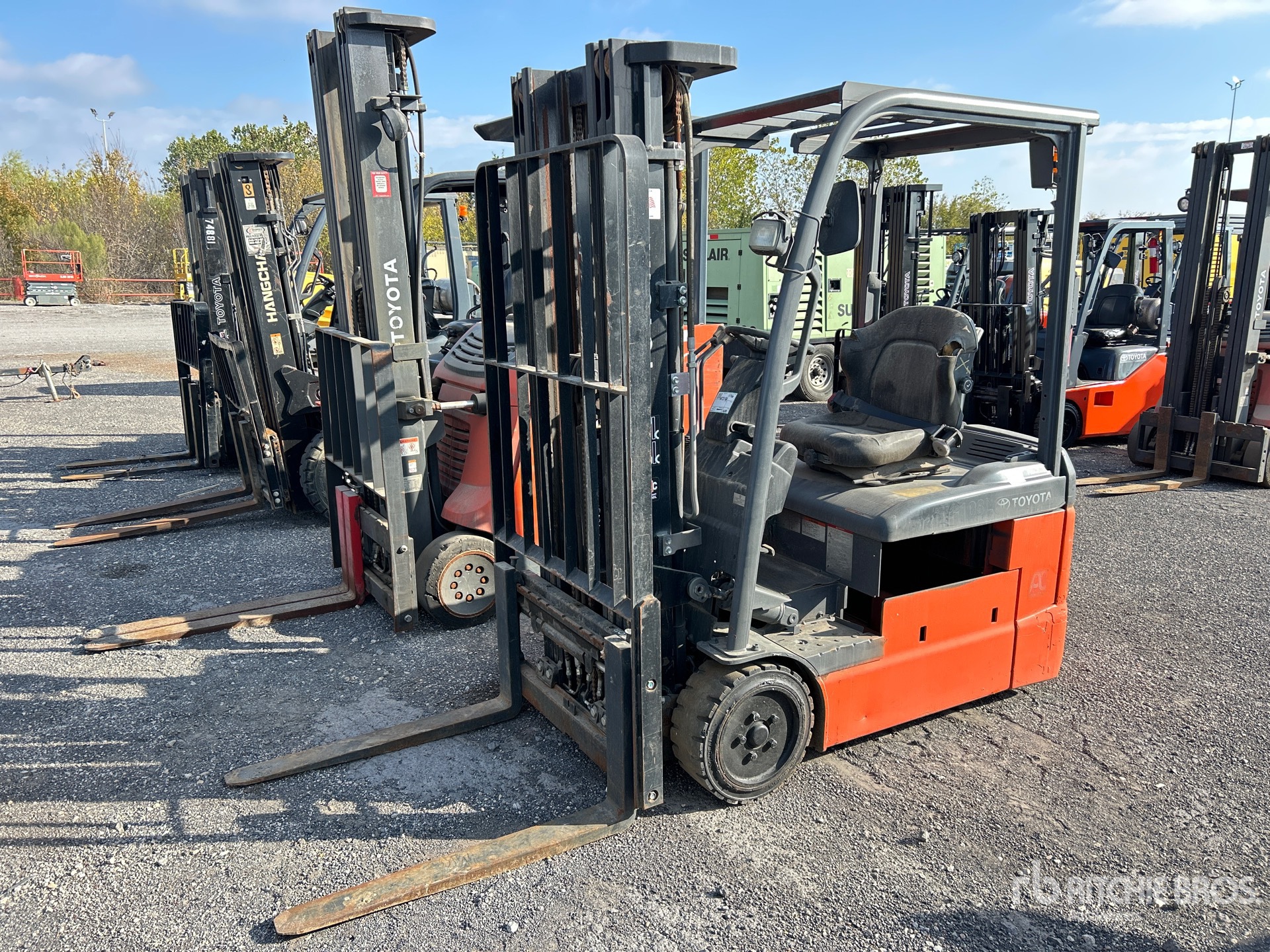 General Appearance with Imagen: esquina delantera izquierda