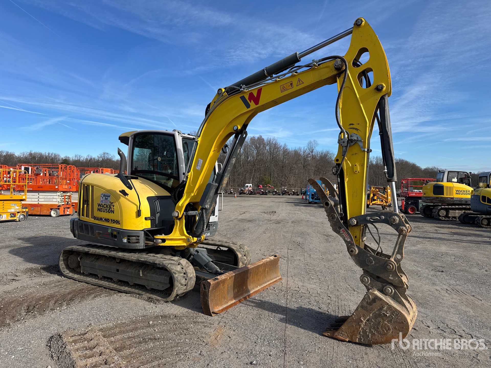 General Appearance with Picture, Right Front Corner