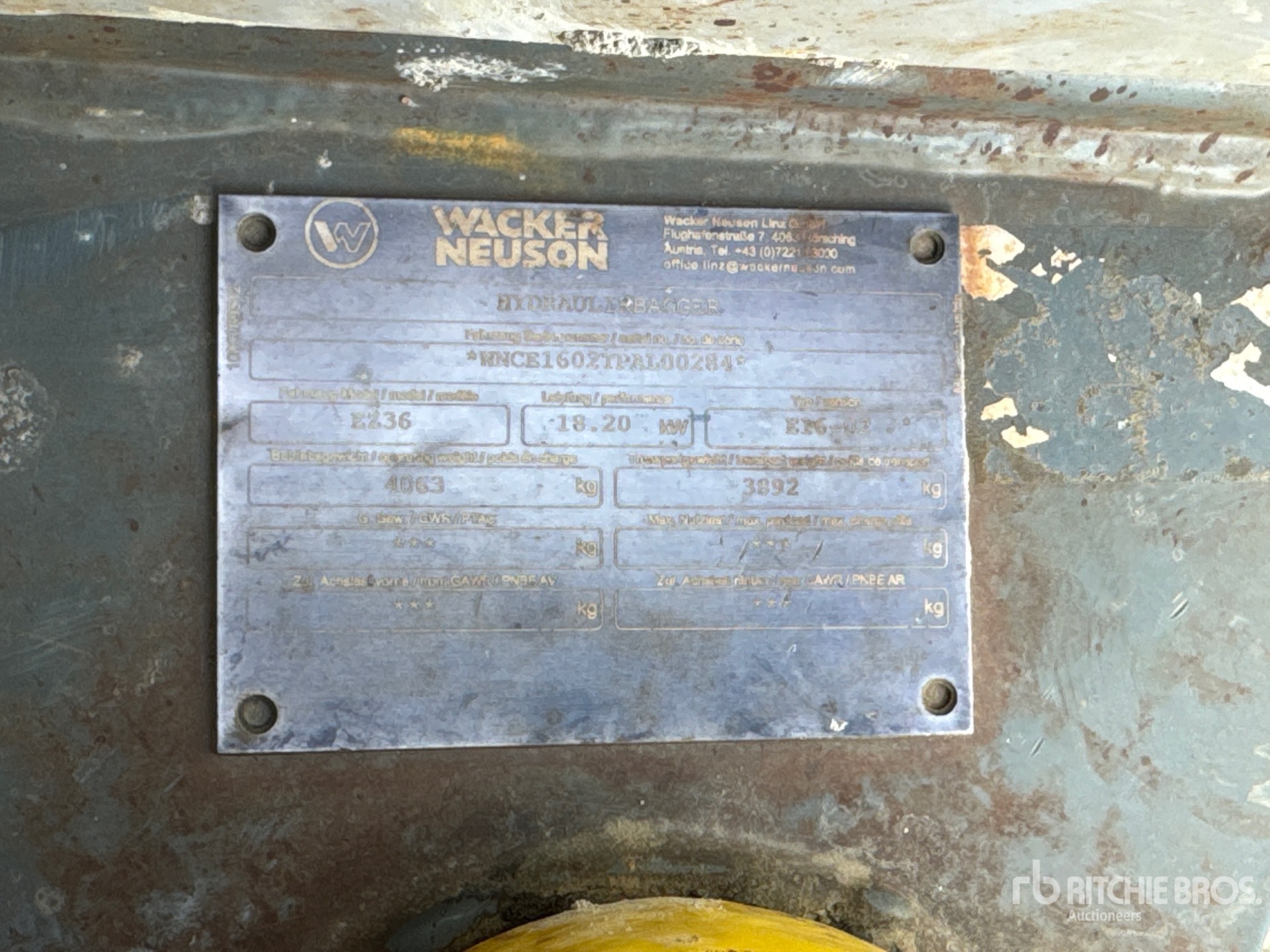 General Appearance with Numéro de série/Numéro d'identification du véhicule automobile