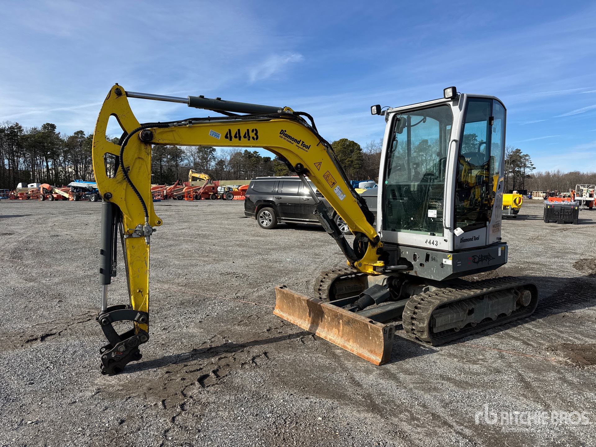 General Appearance with Image, coin avant gauche