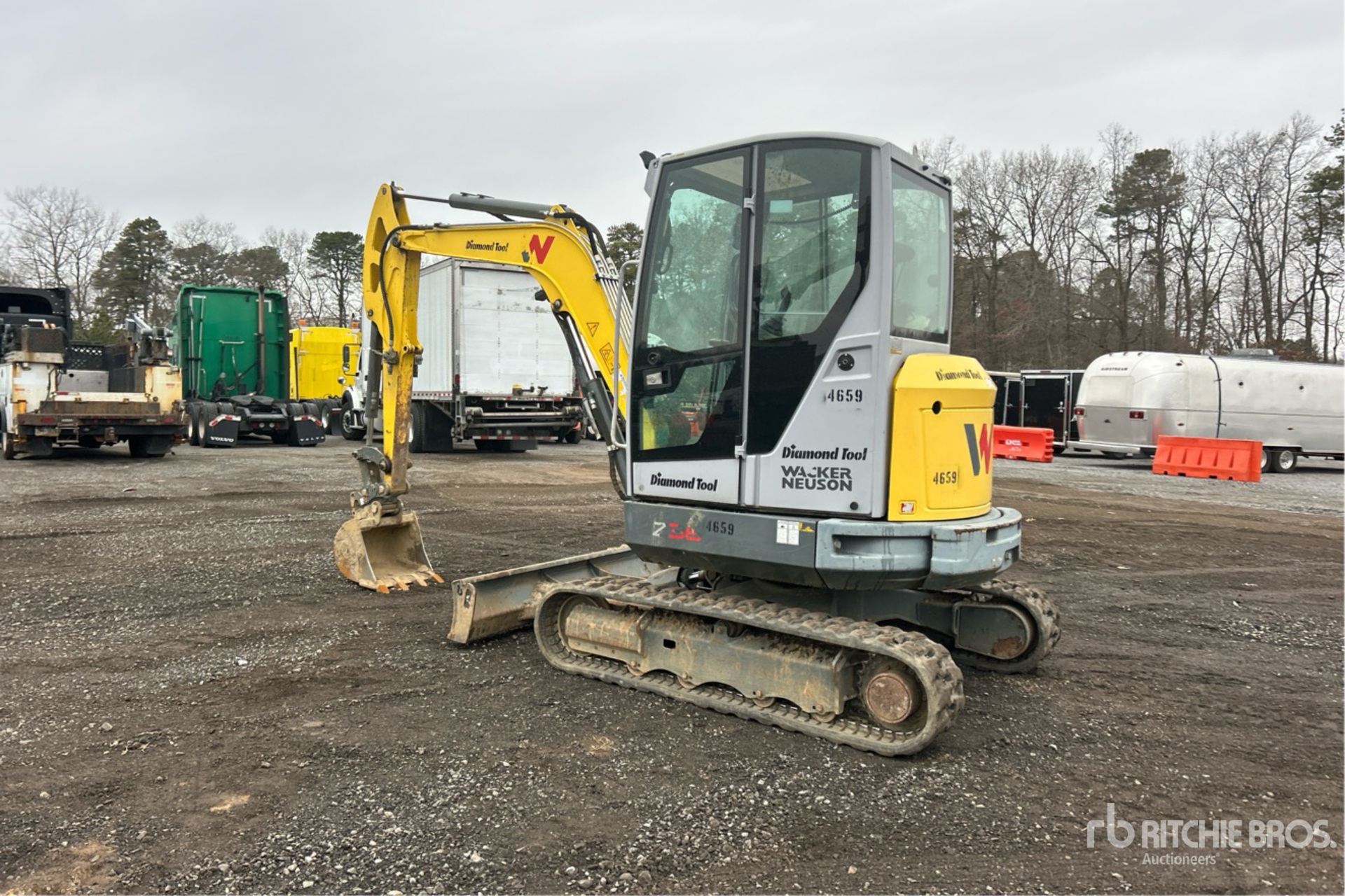 Aspect général with Image, coin arrière gauche