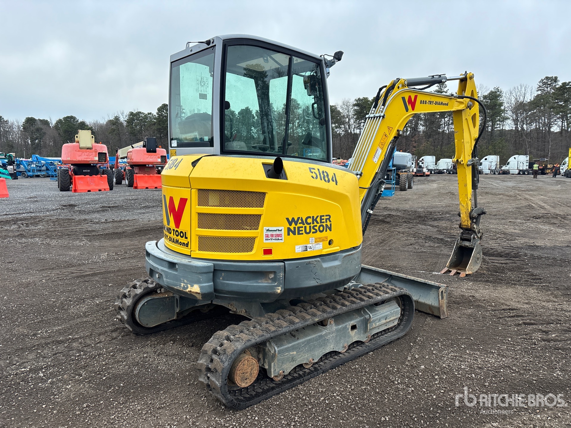 General Appearance with Picture, Right Rear Corner