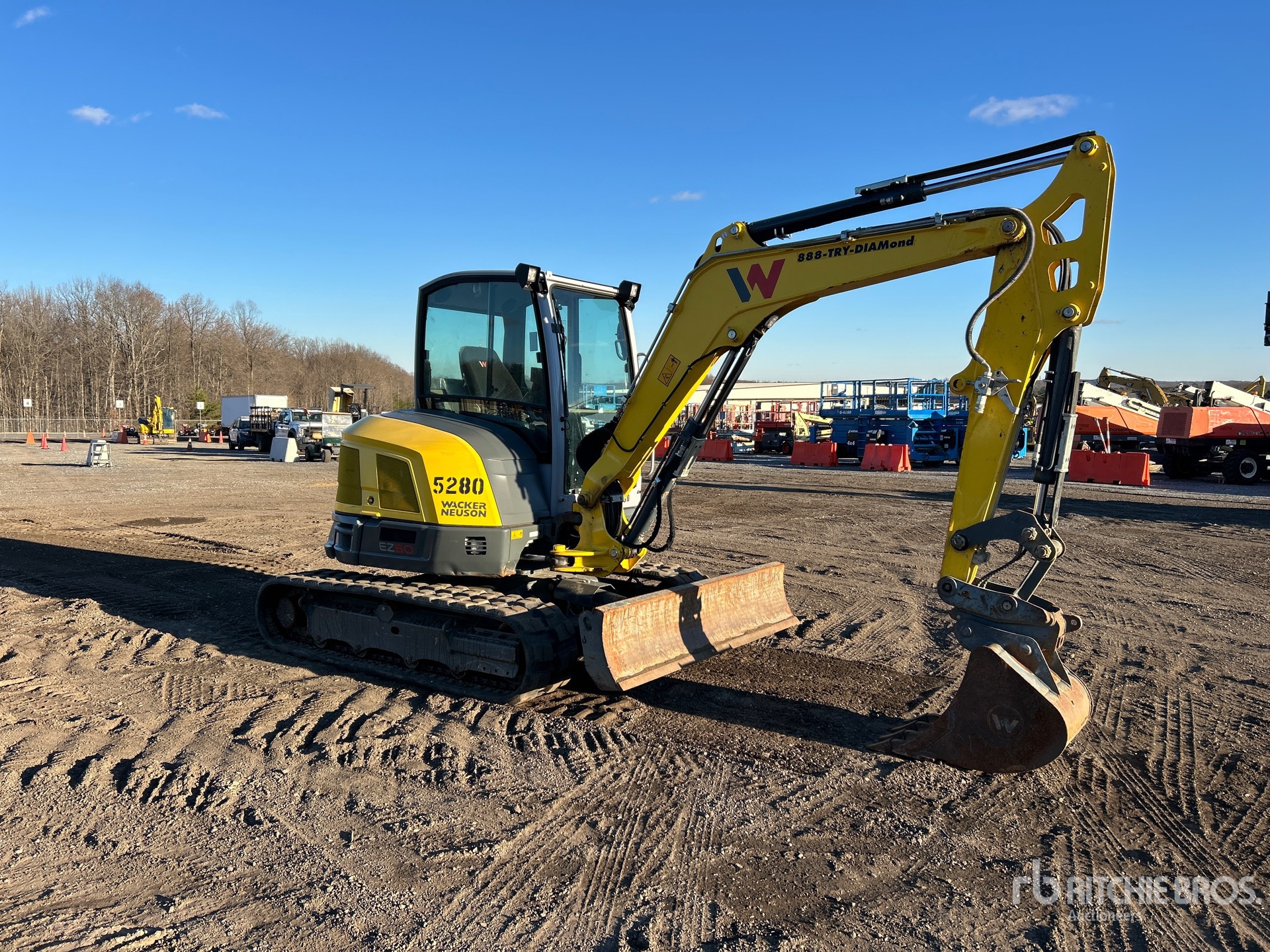 General Appearance with Picture, Right Front Corner