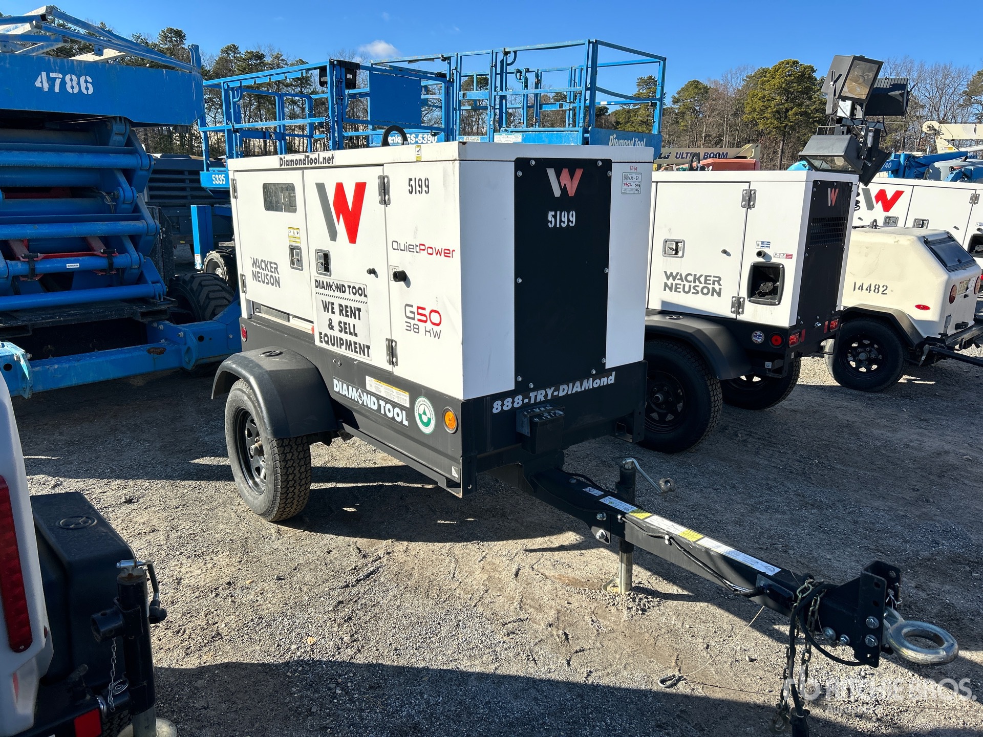 Aspect général with Image, coin avant droit