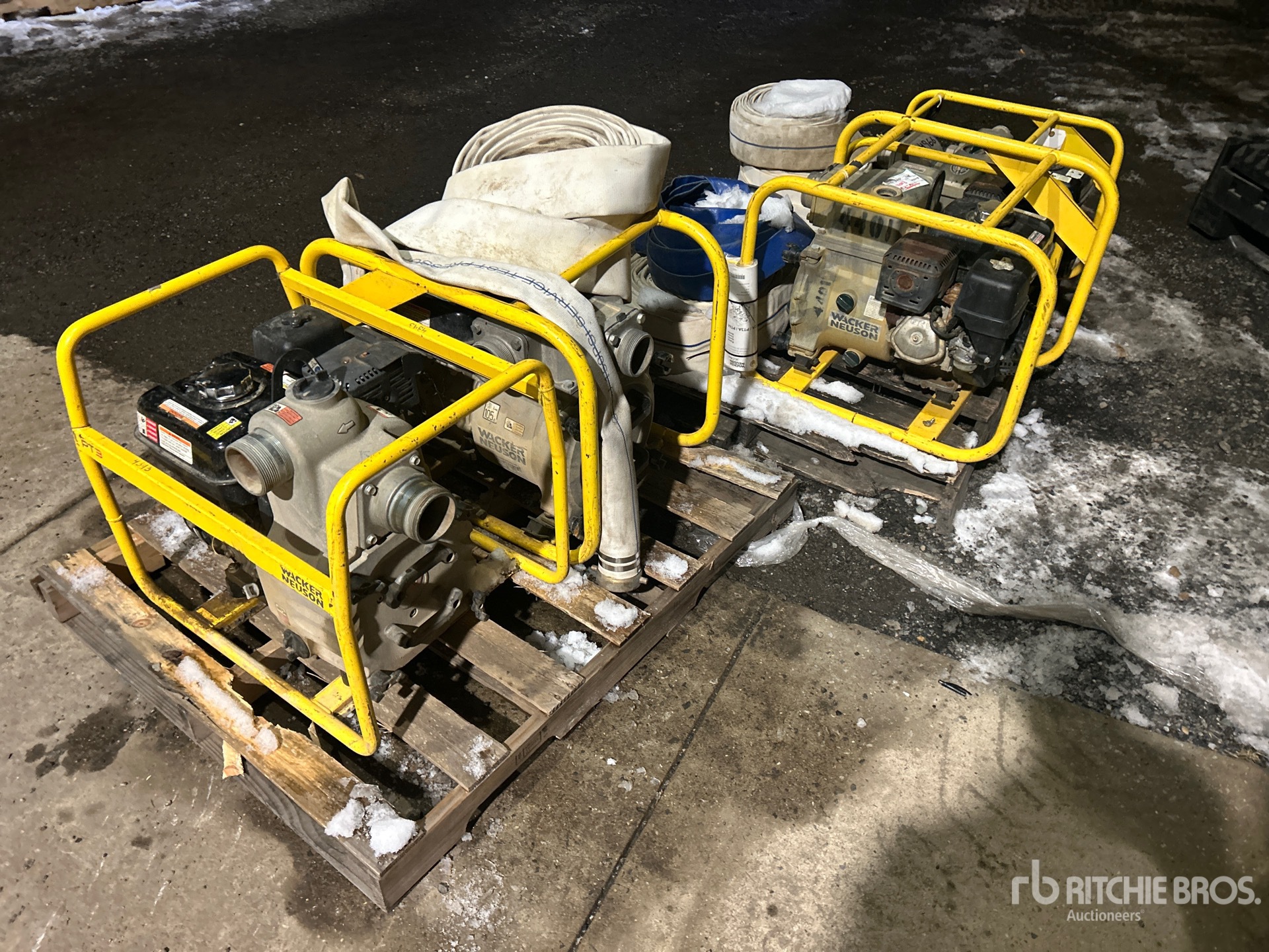 Aspect général with Image, coin arrière droit