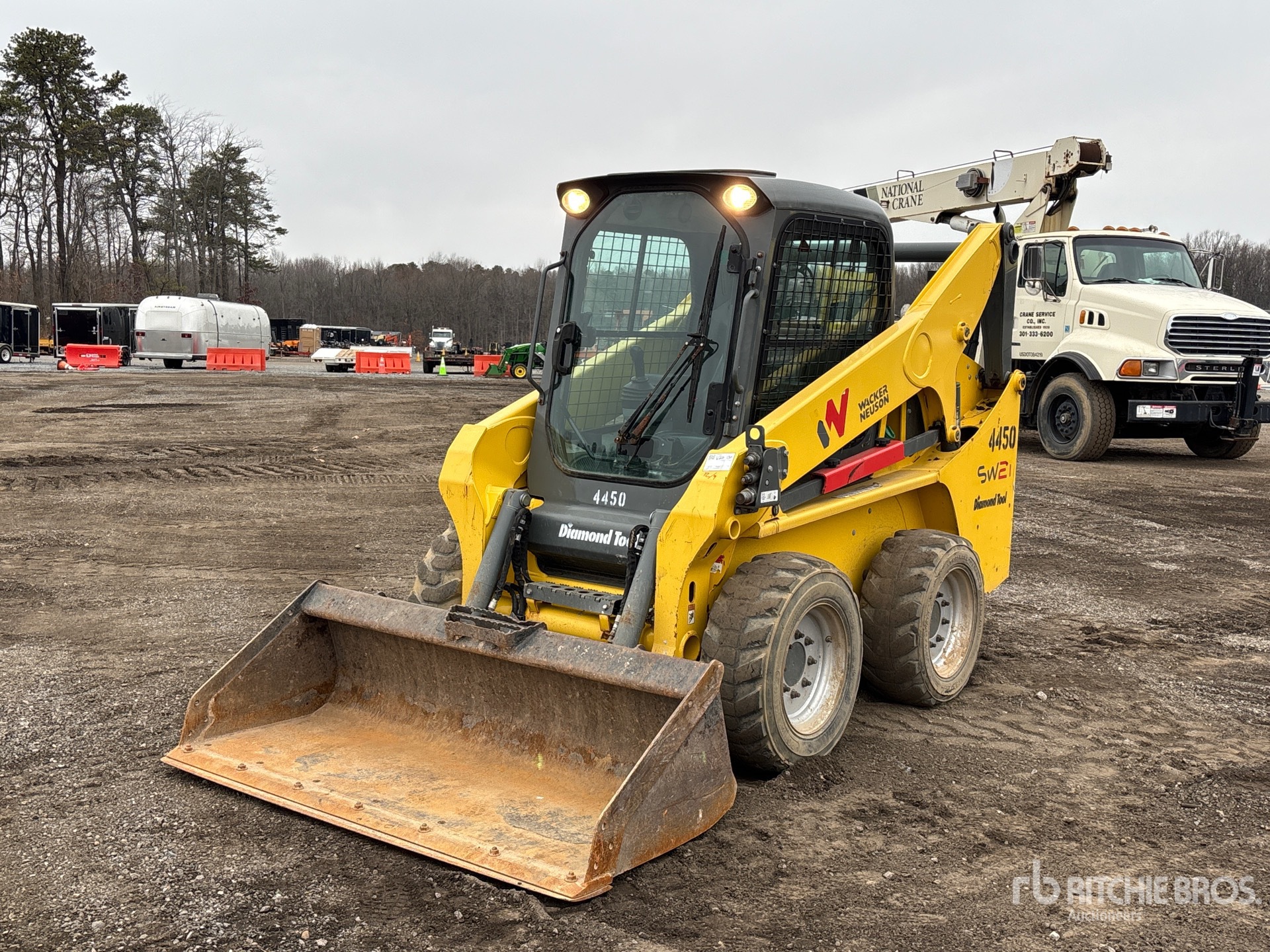 General Appearance with Picture, Left Front Corner