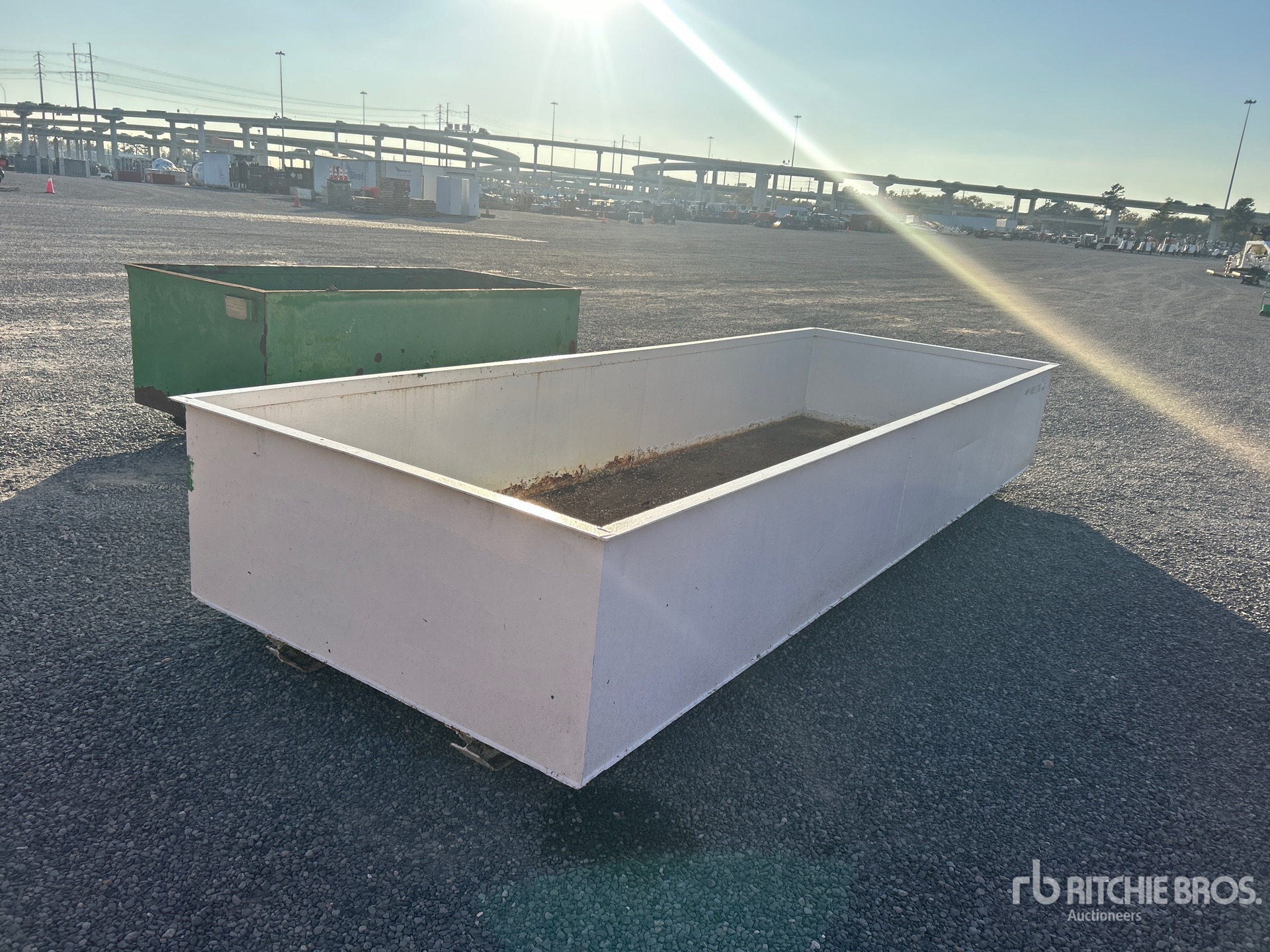 General Appearance with Imagen: esquina trasera derecha