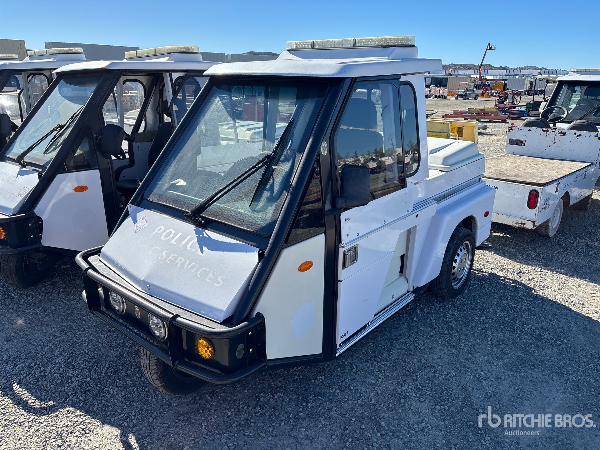 General Appearance with Picture, Left Front Corner