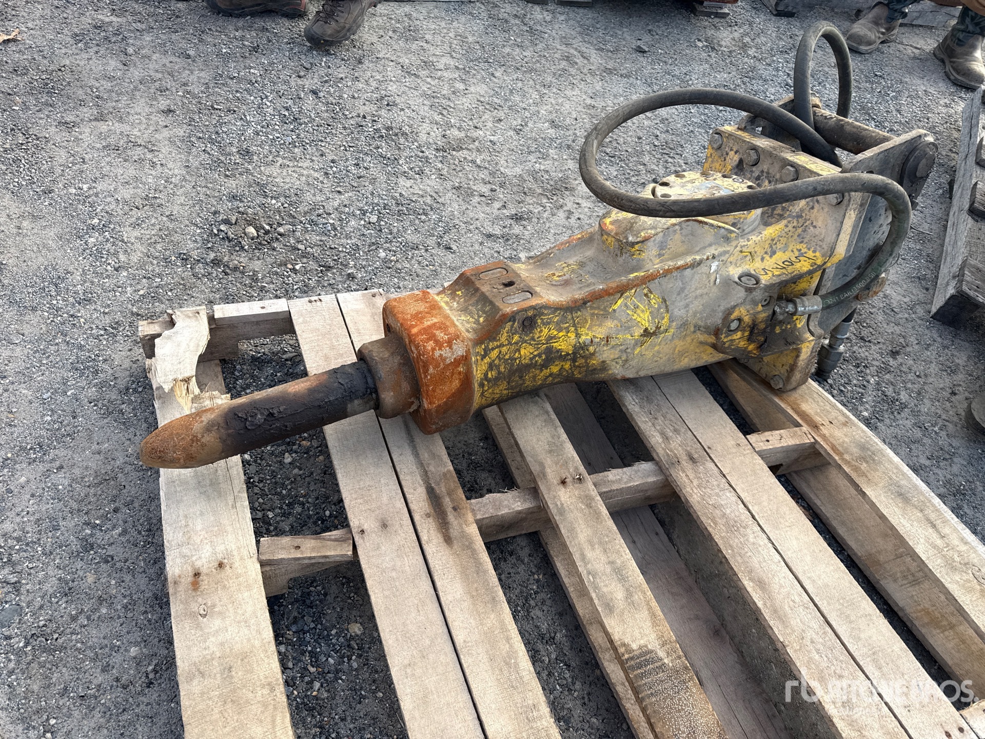 General Appearance with Foto, angolo anteriore sinistro