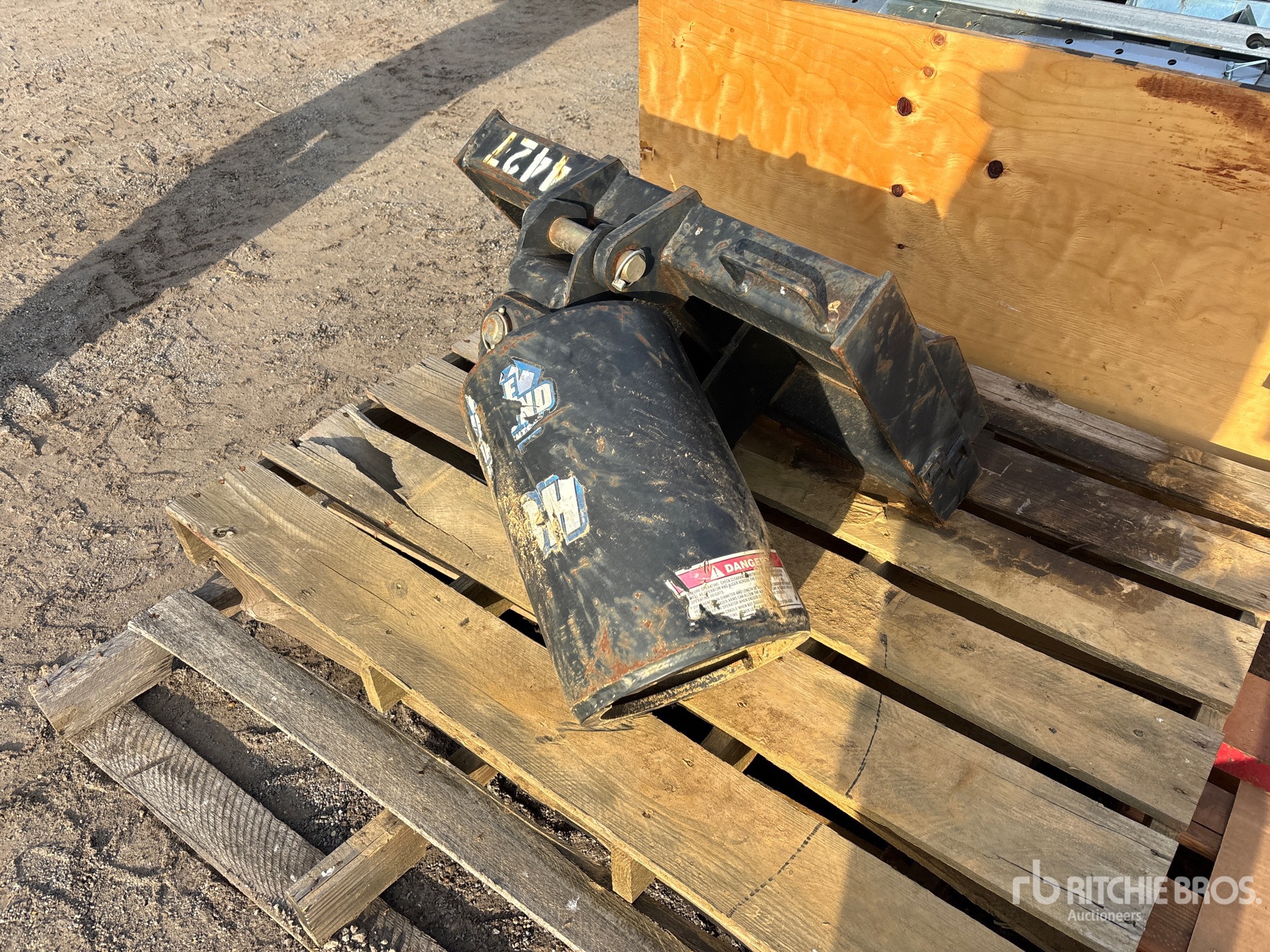 General Appearance with Image, coin avant gauche