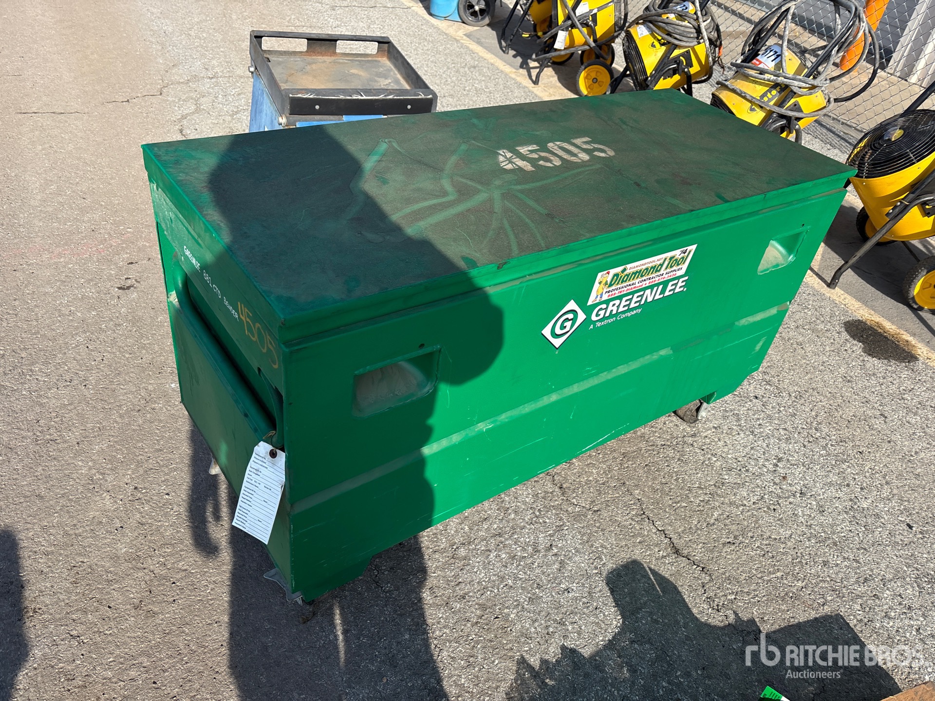 General Appearance with Picture, Left Front Corner