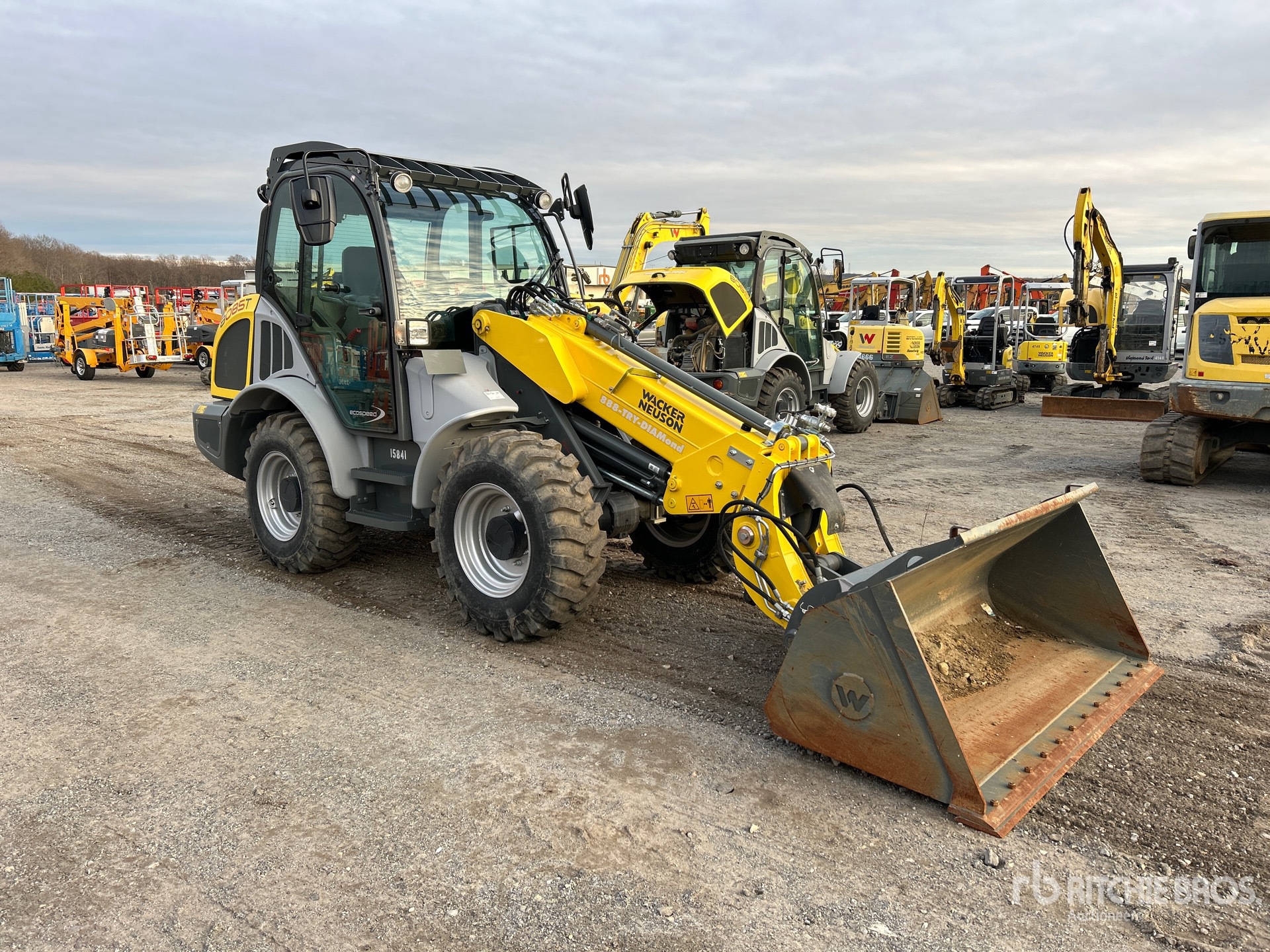 General Appearance with Picture, Right Front Corner