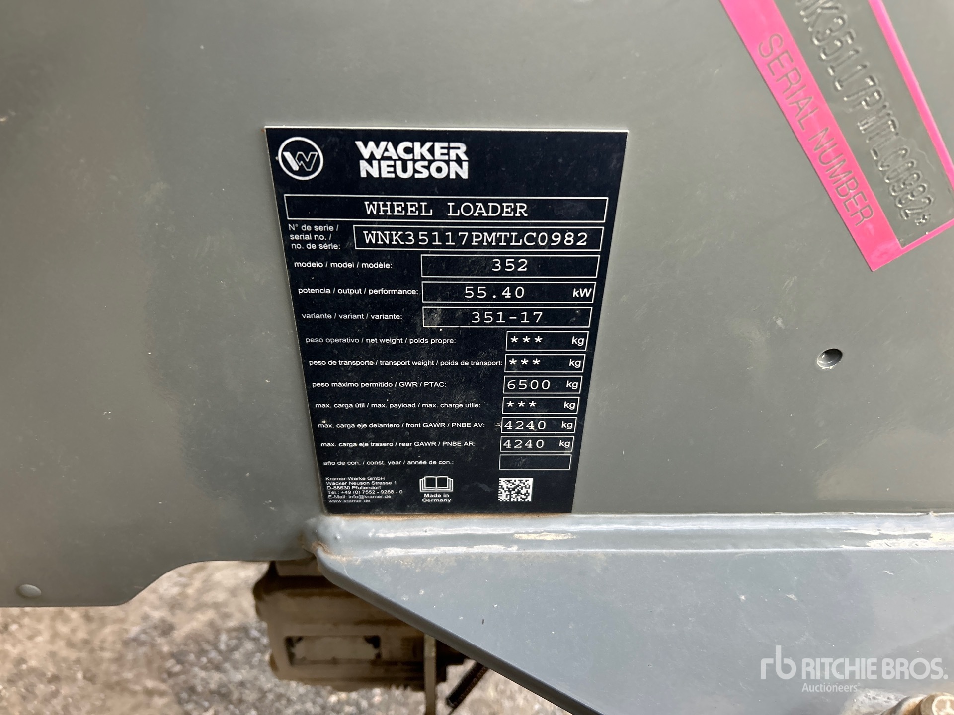 General Appearance with Serial Number / VIN