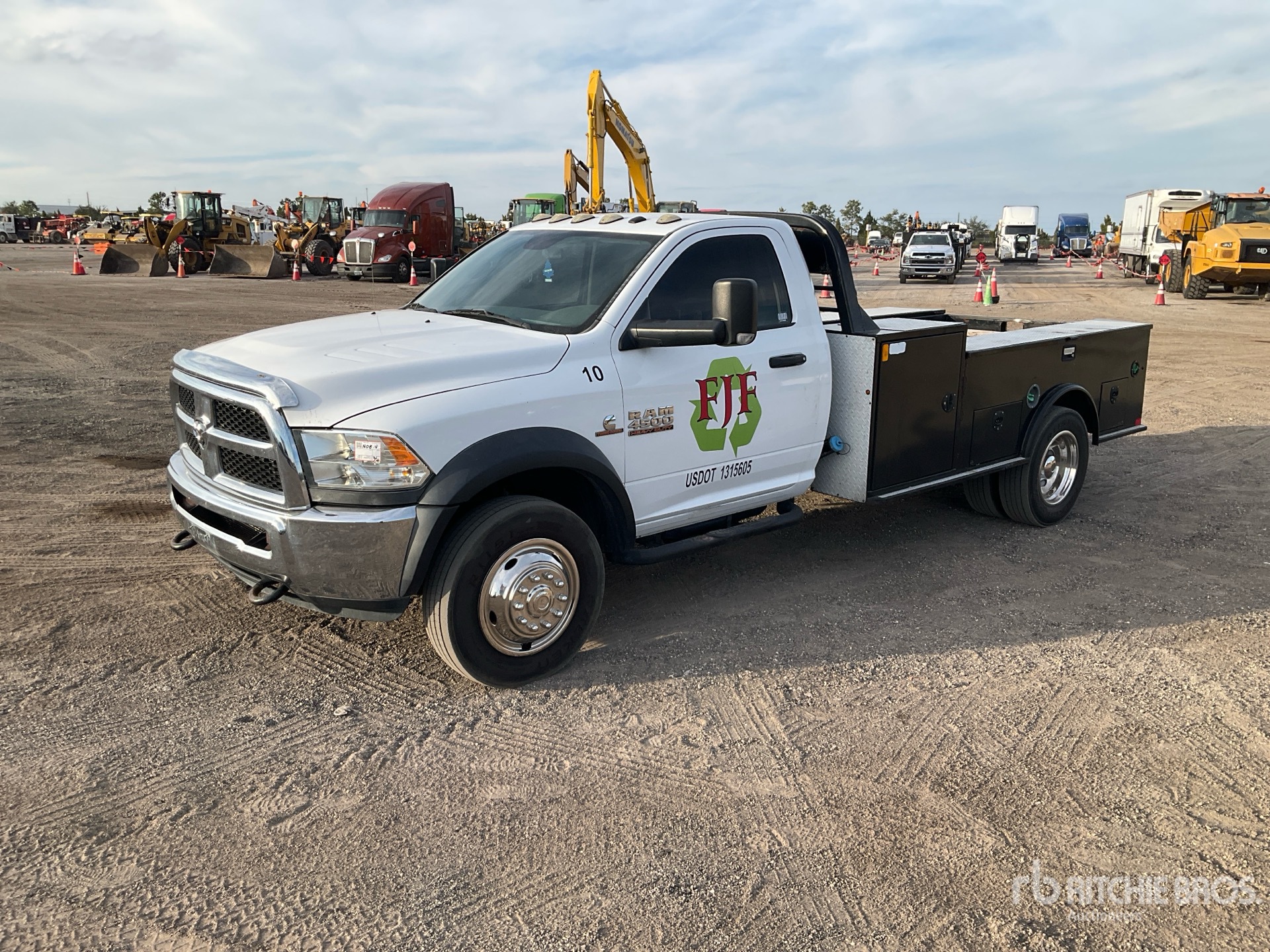 General Appearance with Bild, Ecke vorne links