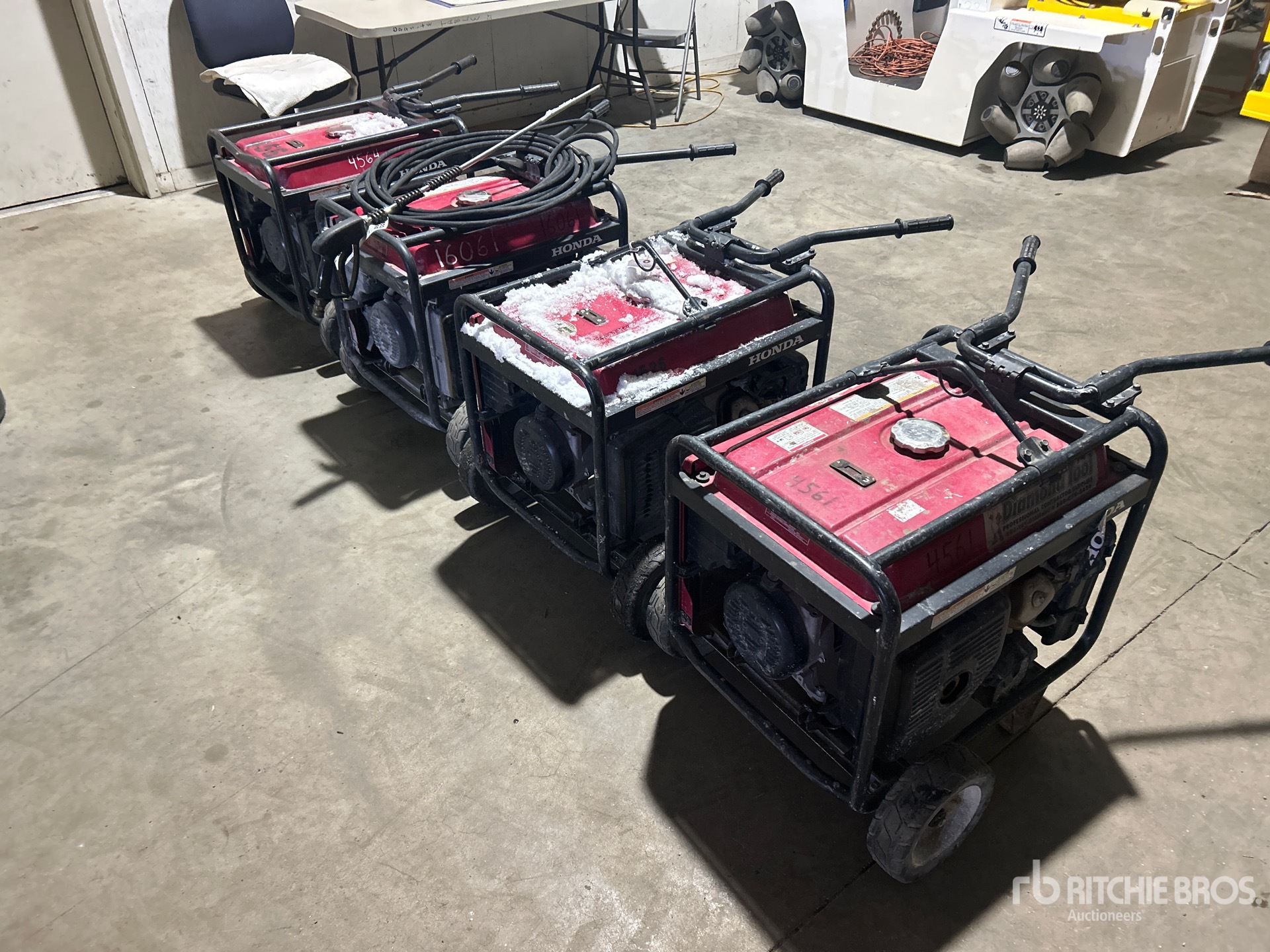 General Appearance with Featured Photo