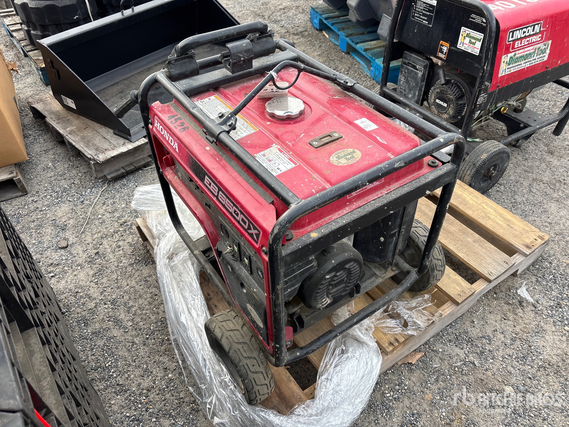 General Appearance with Picture, Right Front Corner