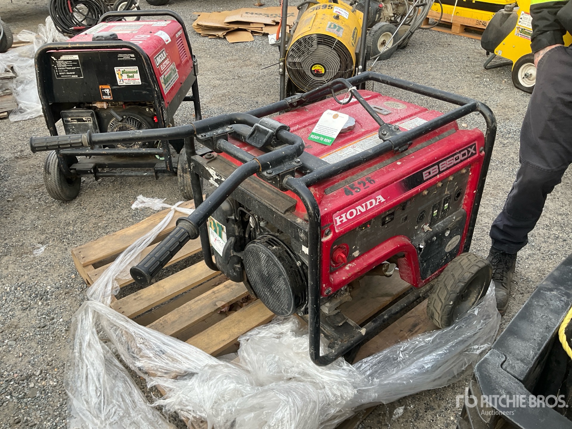 General Appearance with Picture, Right Rear Corner