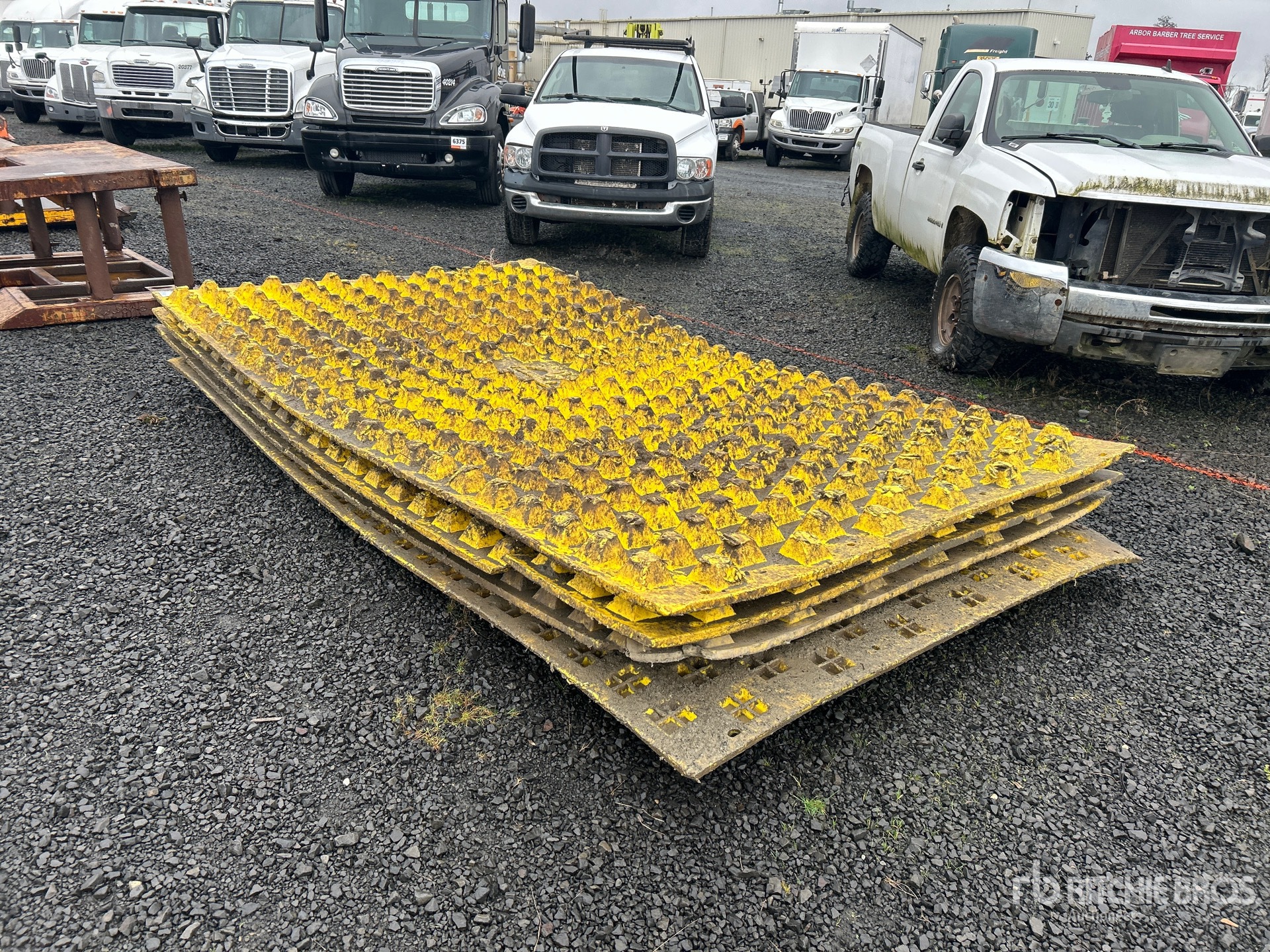 Aspect général with Image, coin arrière gauche