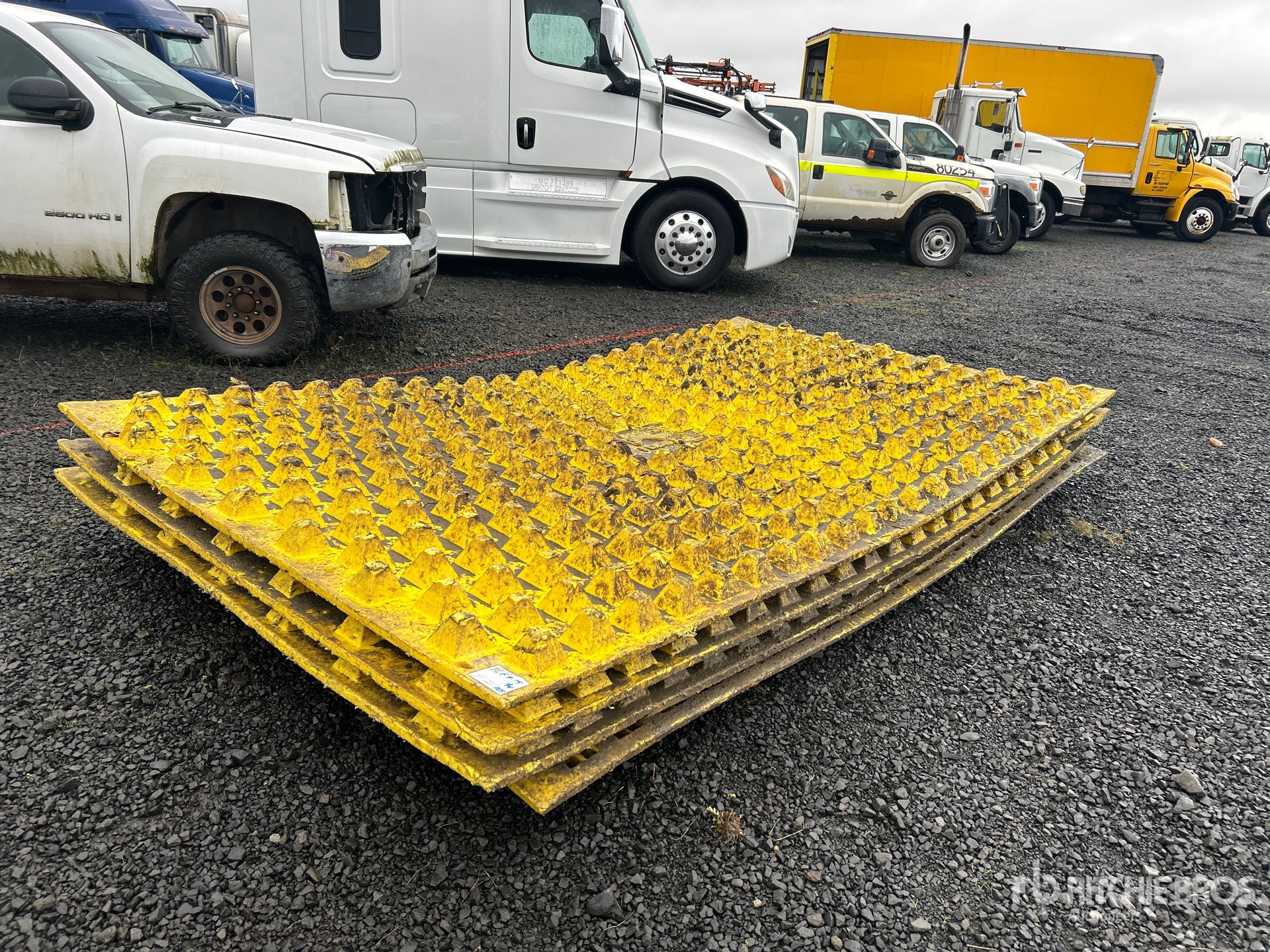 Aspect général with Image, coin avant gauche