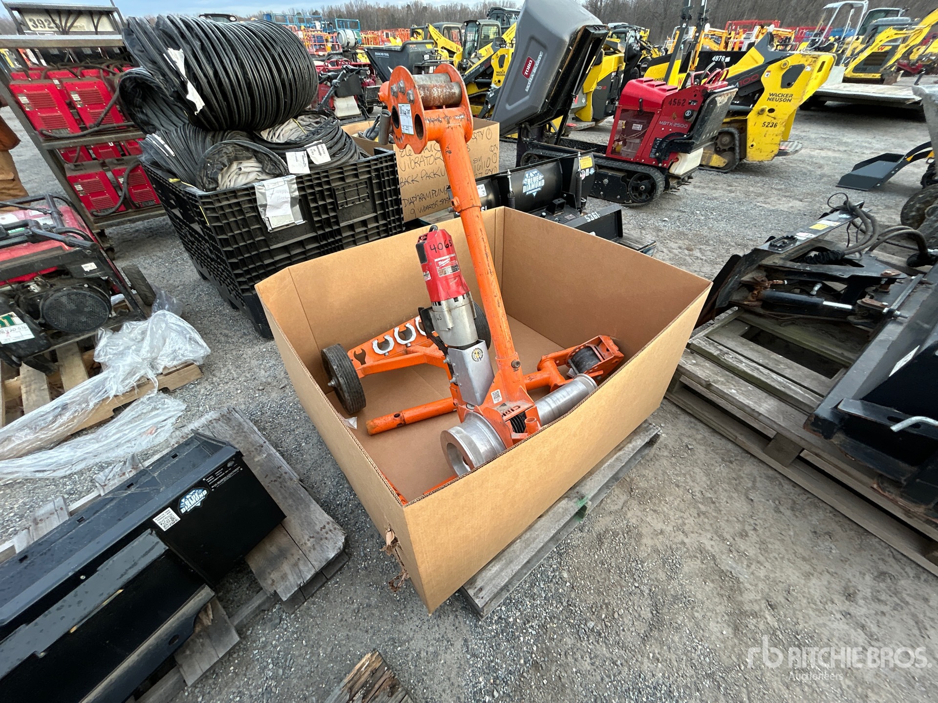 General Appearance with Picture, Right Front Corner